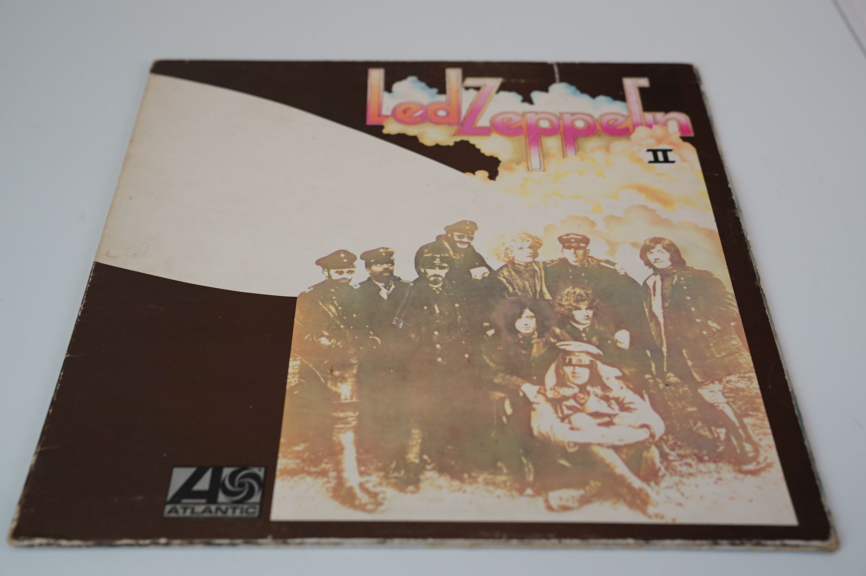 Vinyl - Led Zeppelin collection of 4 LP's to include One (K 40031) later press, Two x 2 (K 40037 one - Image 24 of 31