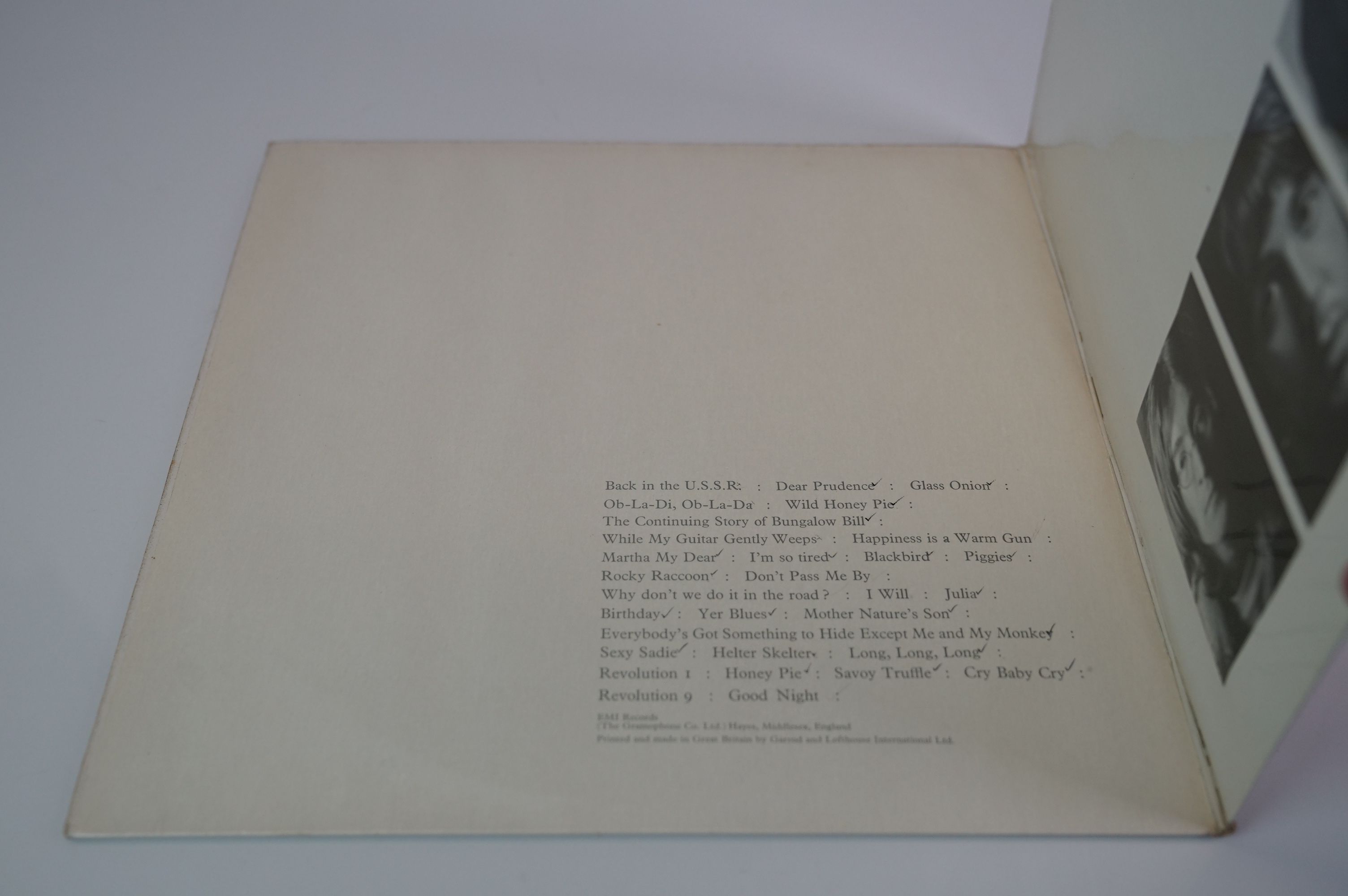 Vinyl - The Beatles White Album PCS7067/8 Stereo side opener no. 296130, 4 photographs and poster ex - Image 4 of 17