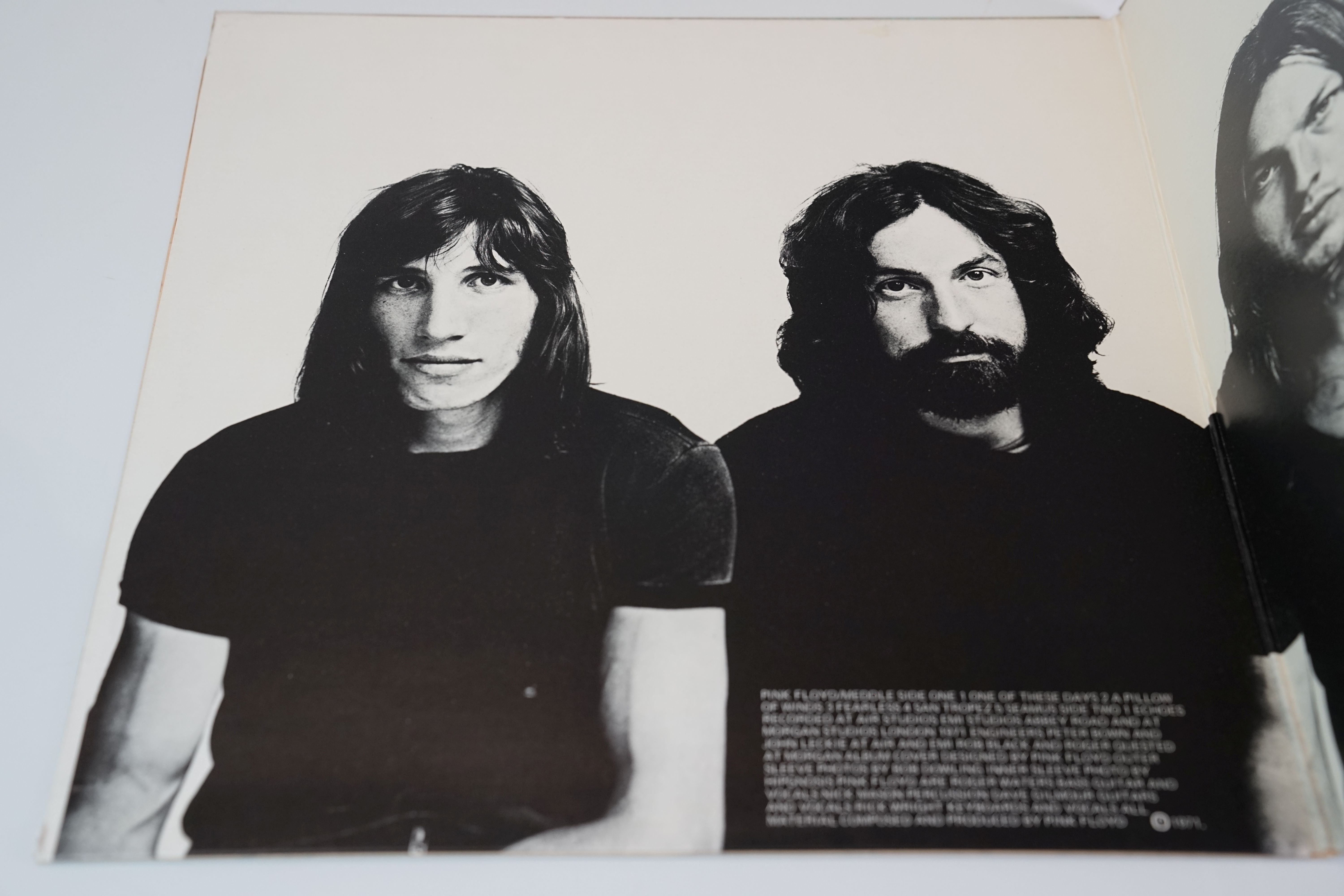 Vinyl - Four Pink Floyd LPs to include Ummagamma EMI on label, Meddle, Wish You Were Here (two - Image 20 of 24