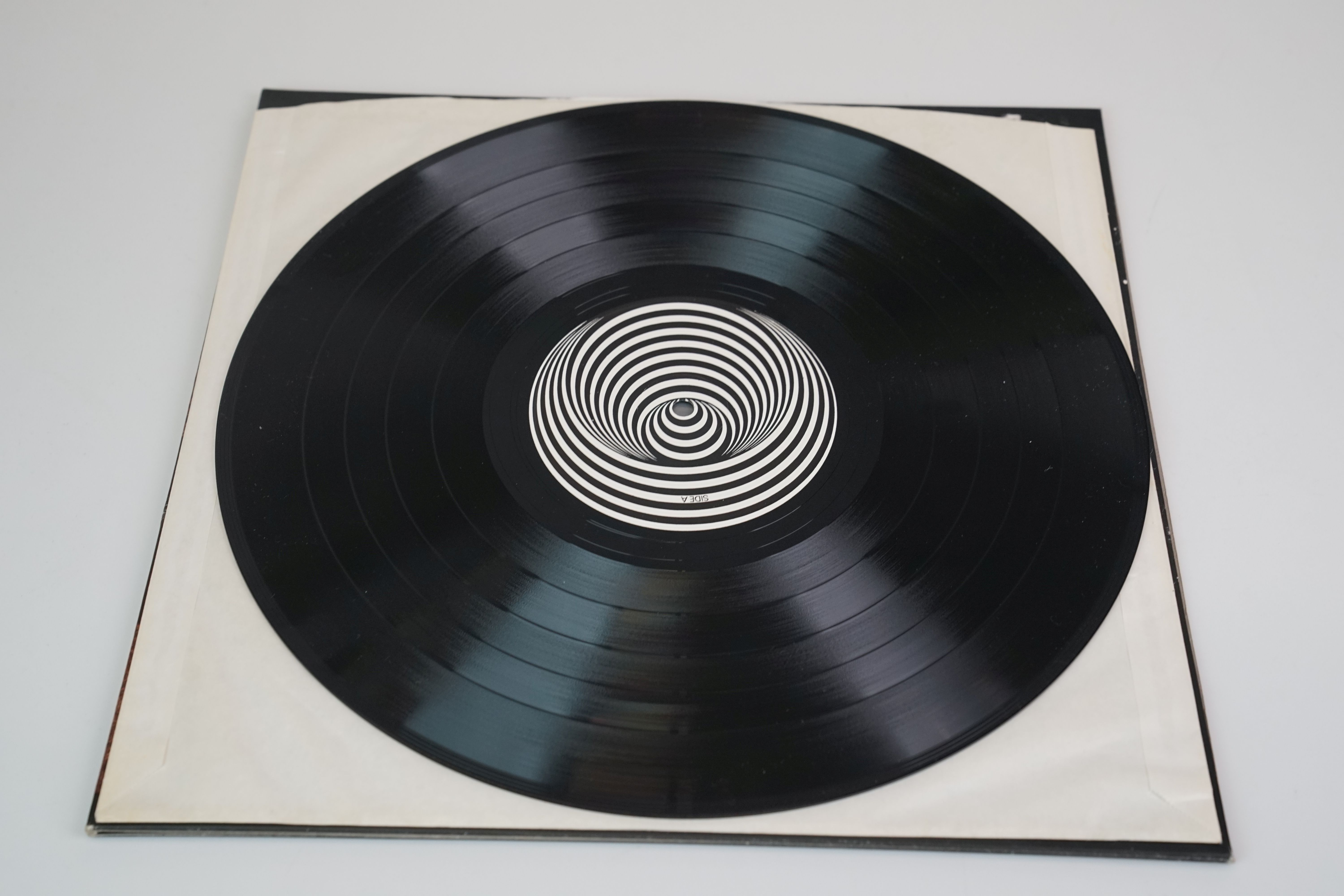 Vinyl - Linda Hoyle Pieces Of Me (Vertigo 630 060). Gatefold sleeve in Ex condition other than - Image 6 of 7