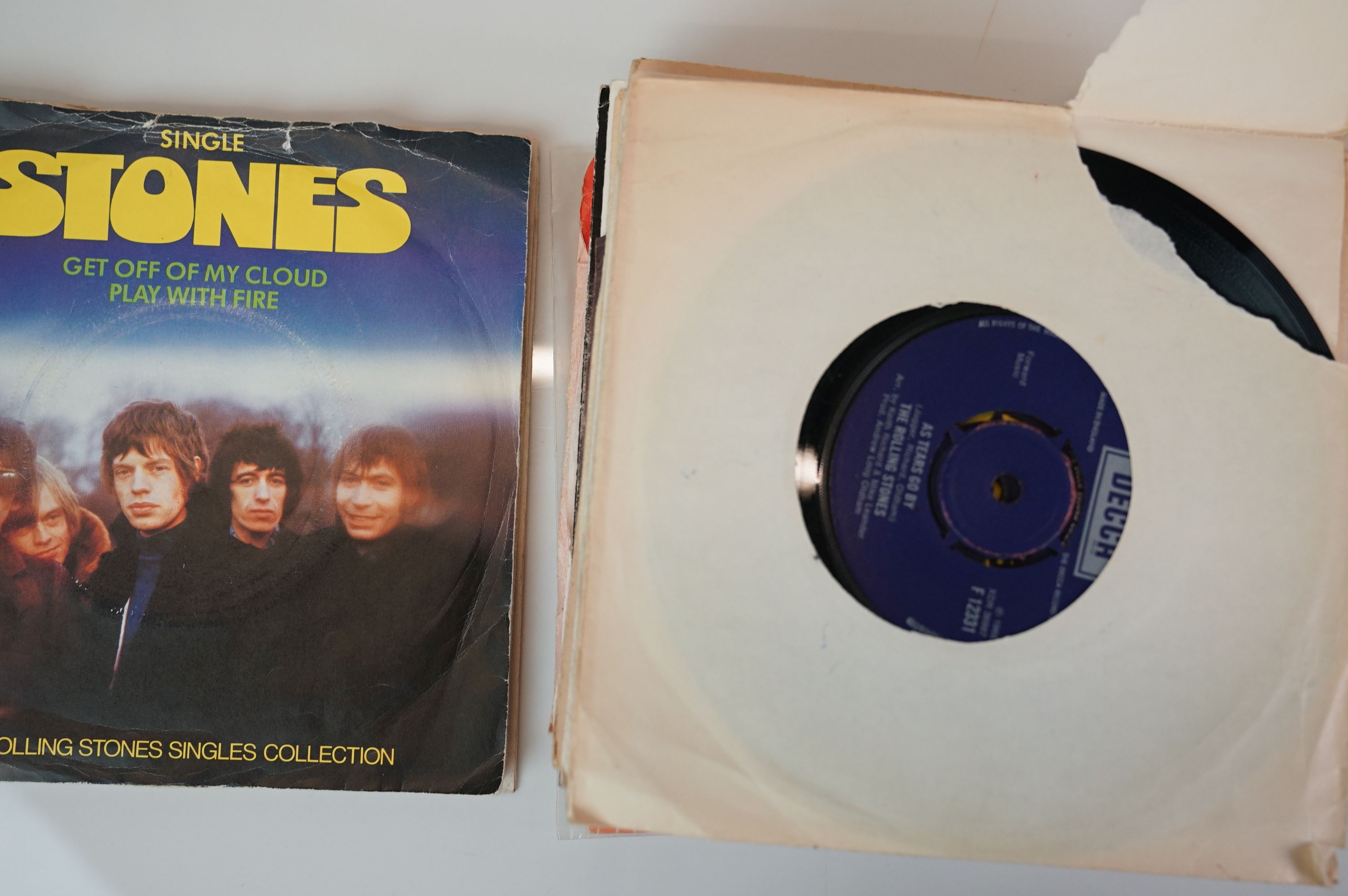 Vinyl - Collection of 28 The Rolling Stones 45s many in company sleeves to include Not Fade Away, - Image 6 of 33