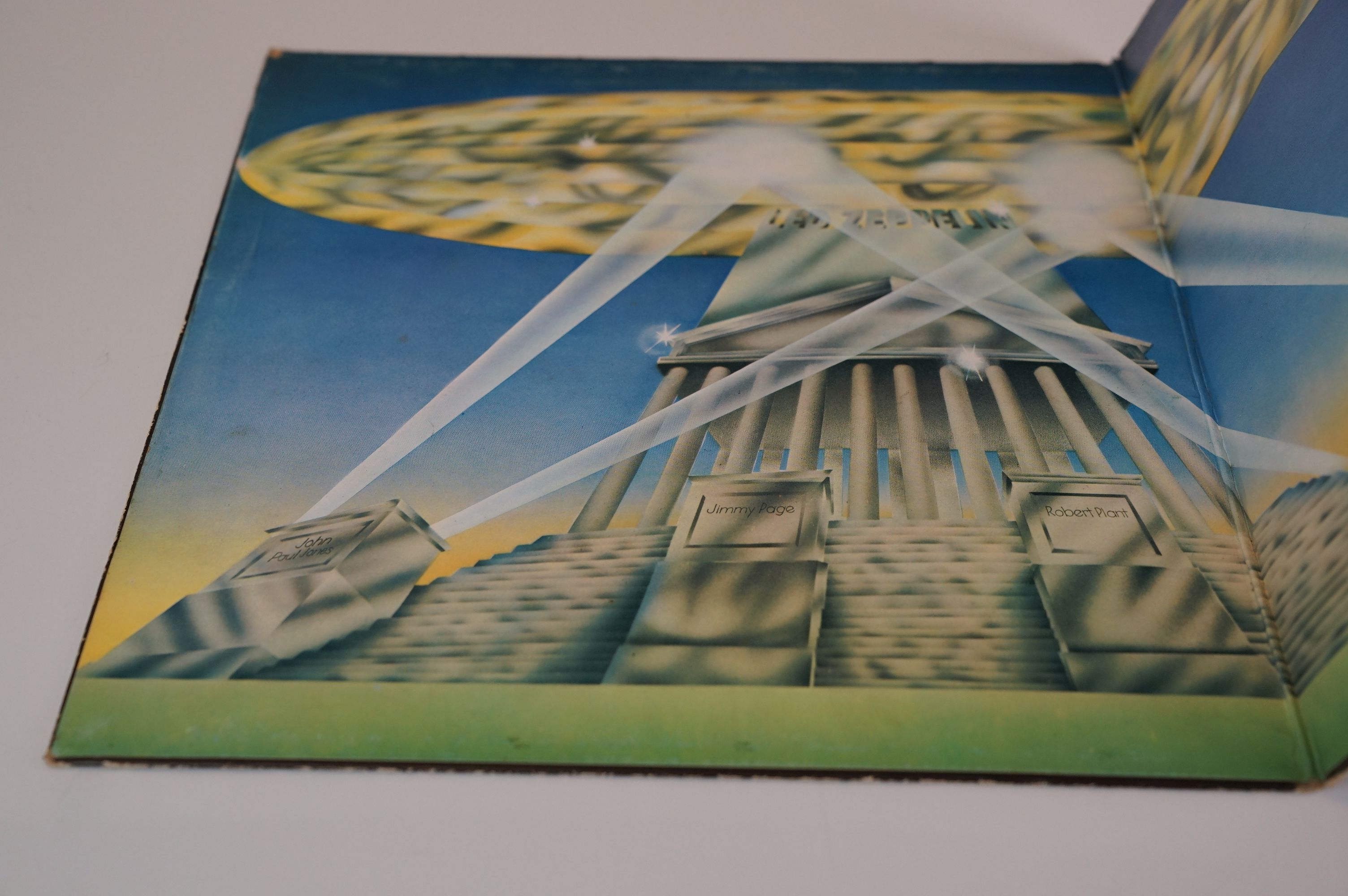 Vinyl - Led Zeppelin collection of 4 LP's to include One (K 40031) later press, Two x 2 (K 40037 one - Image 4 of 31