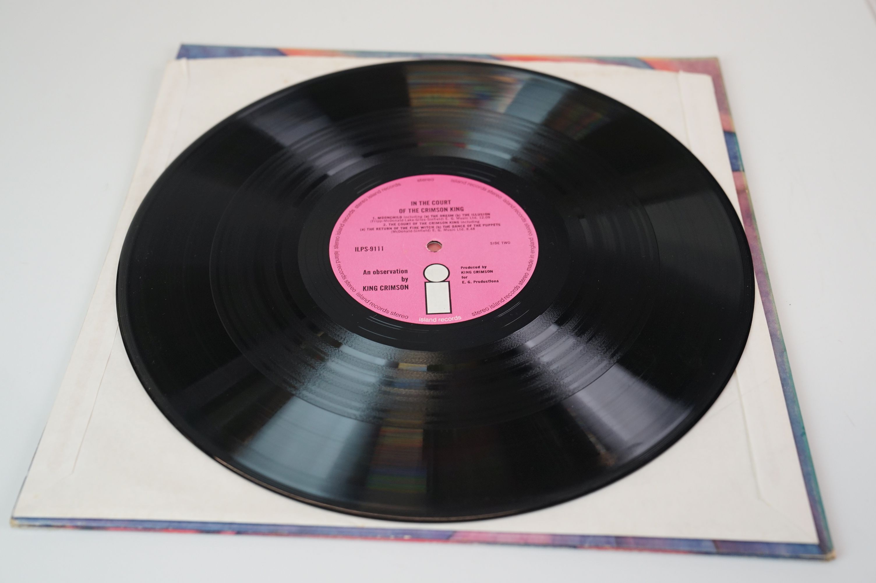 Vinyl - King Crimson In The Court LP on Island ILPS 9111, pink 'i' logo label, vinyl vg+, sleeves - Image 6 of 10