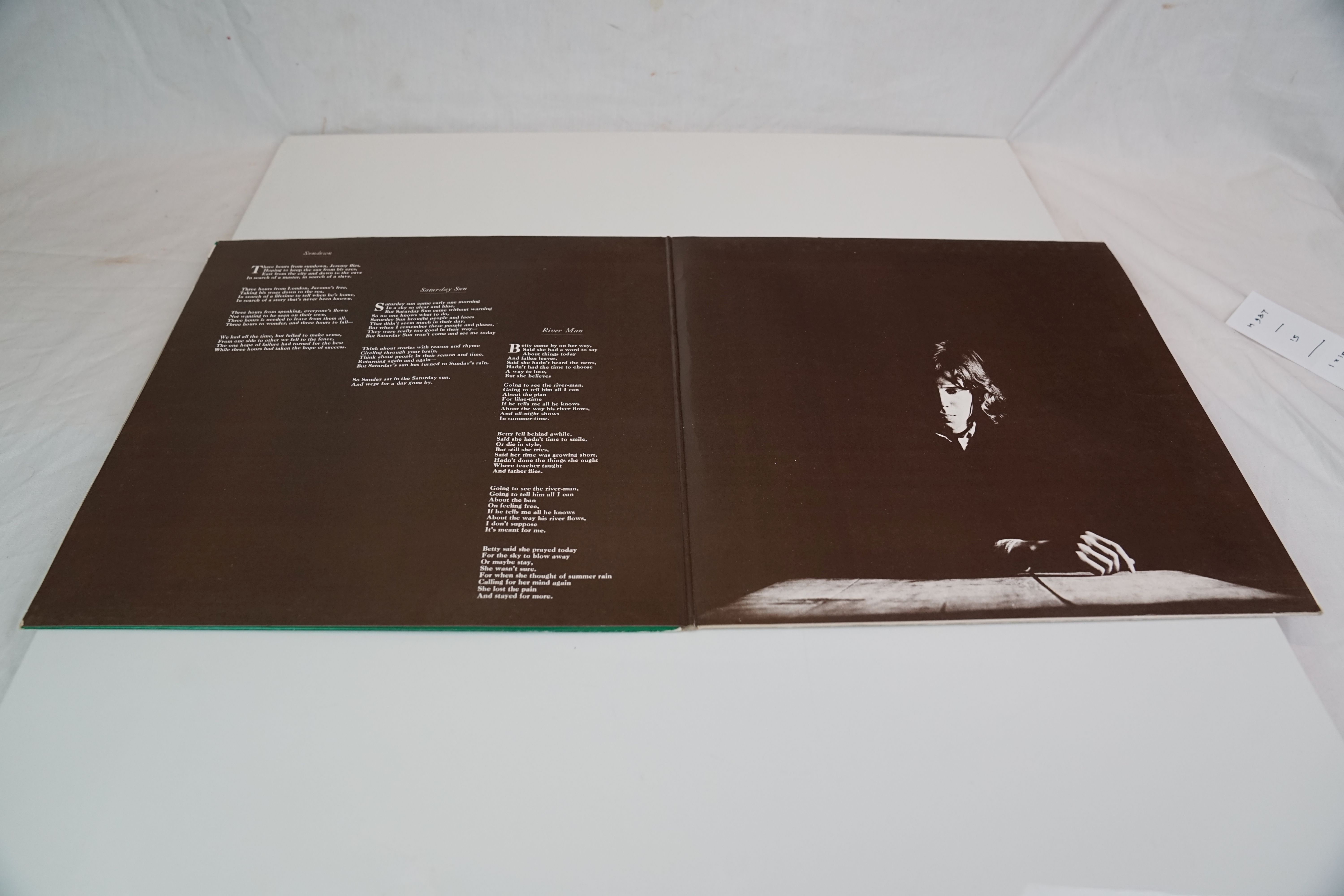 Vinyl - Nick Drake Five Leaves Left LP on Island ILPS9105, sleeves and vinyl vg++ - Image 3 of 8