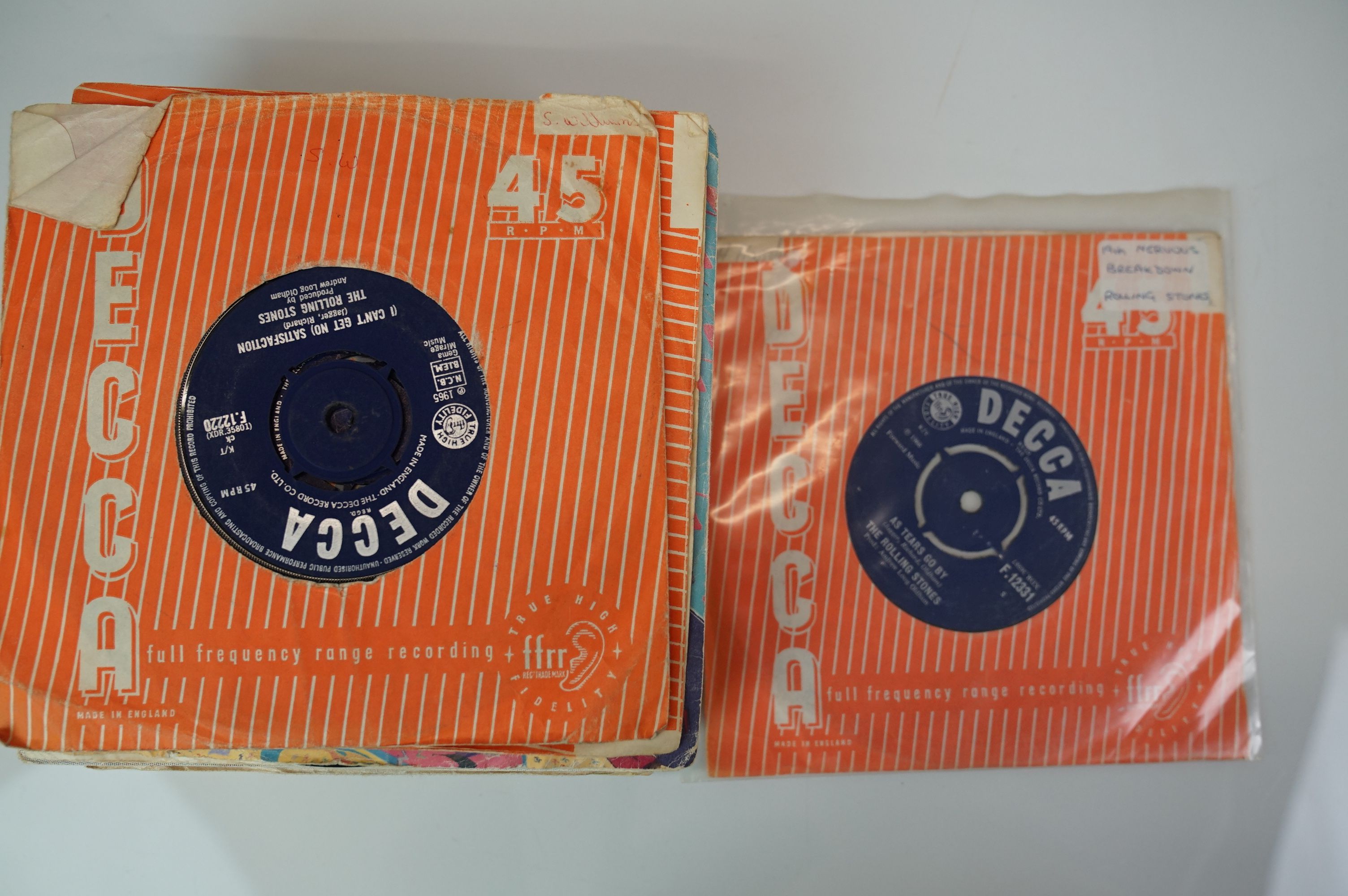 Vinyl - Collection of 28 The Rolling Stones 45s many in company sleeves to include Not Fade Away, - Image 32 of 33