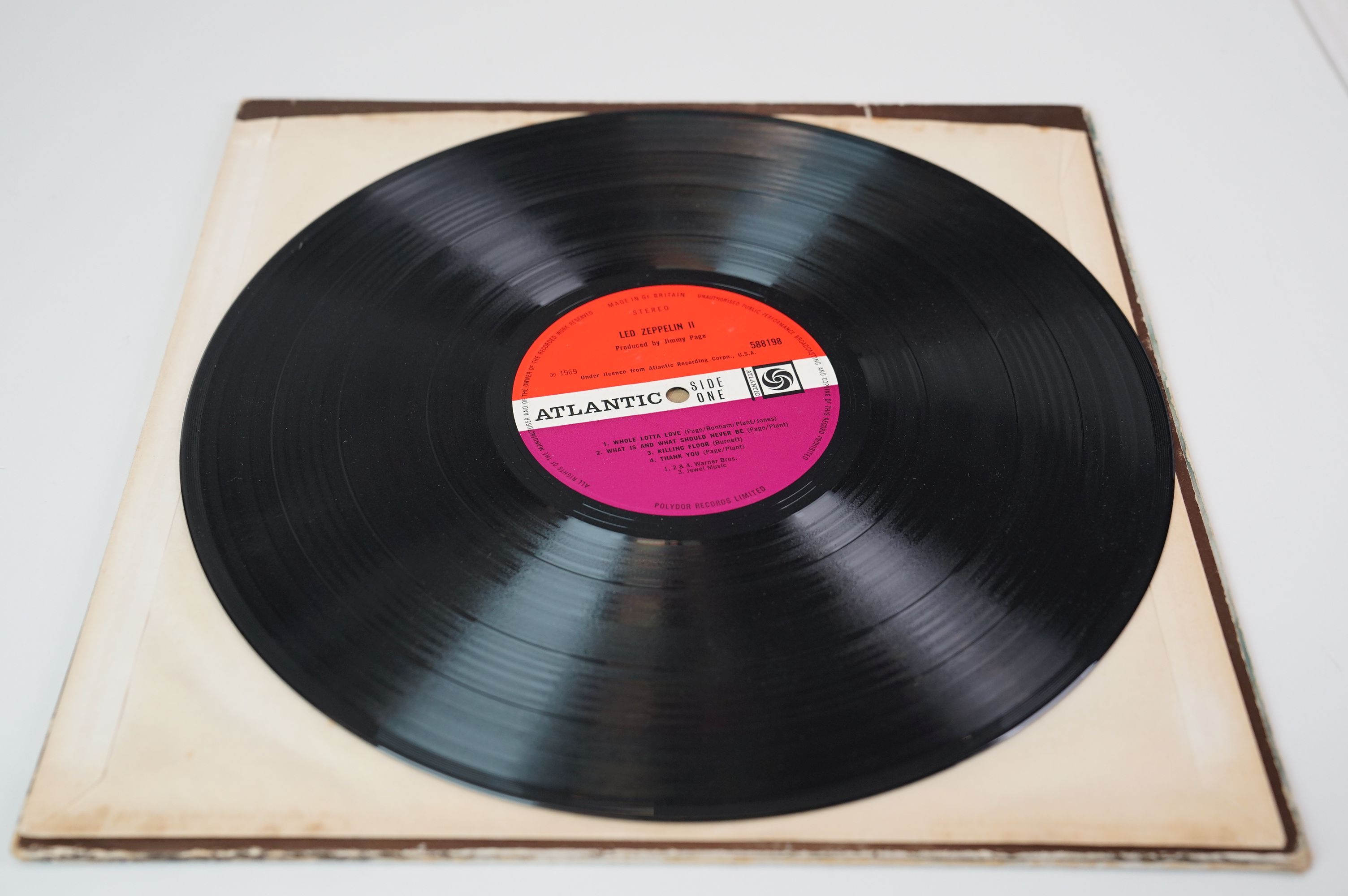 Vinyl - Led Zeppelin collection of 4 LP's to include One (K 40031) later press, Two x 2 (K 40037 one - Image 28 of 31