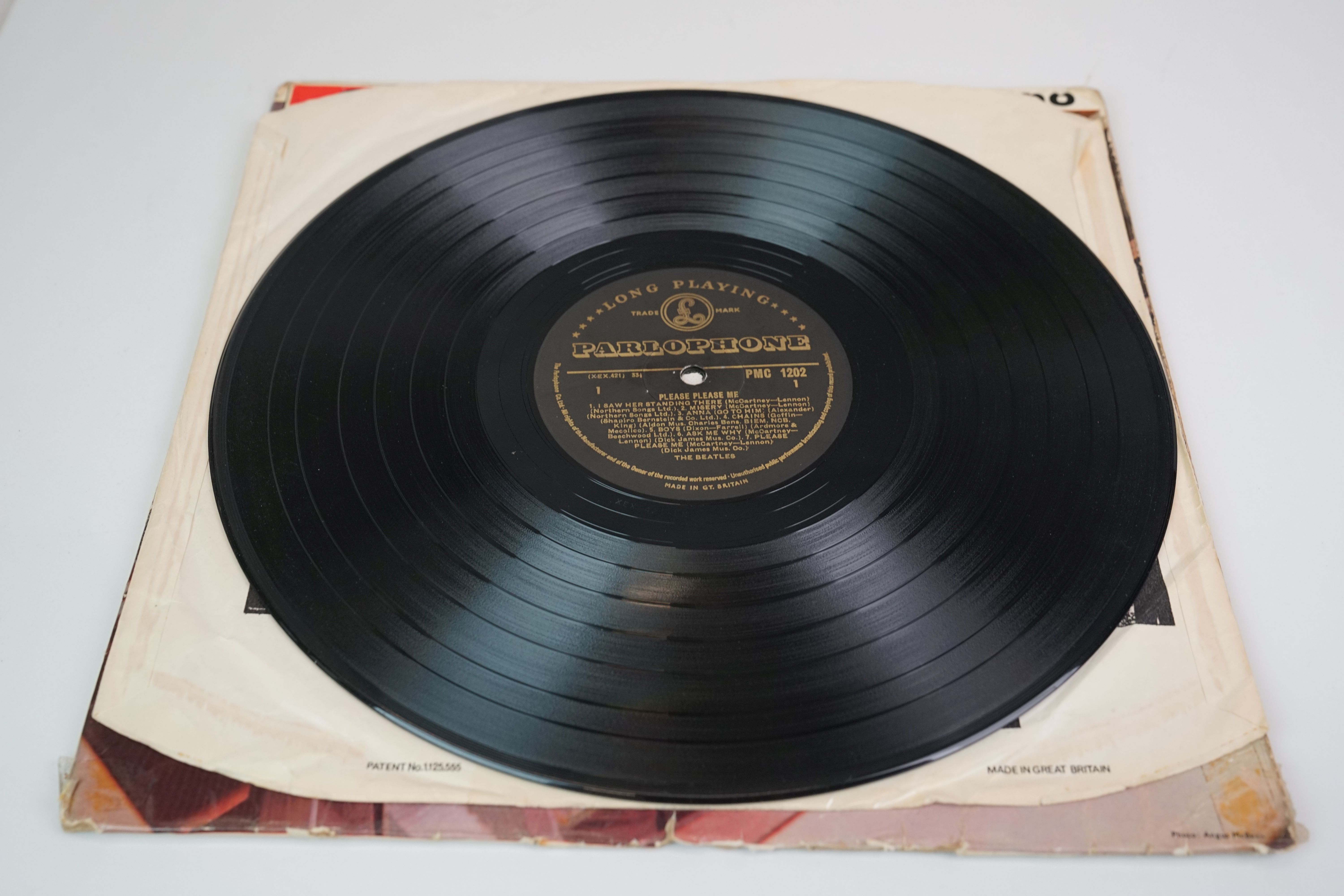 Vinyl - The Beatles Please Please Me (PMC 1202) Mono, early pressing with black and gold label, - Image 5 of 7