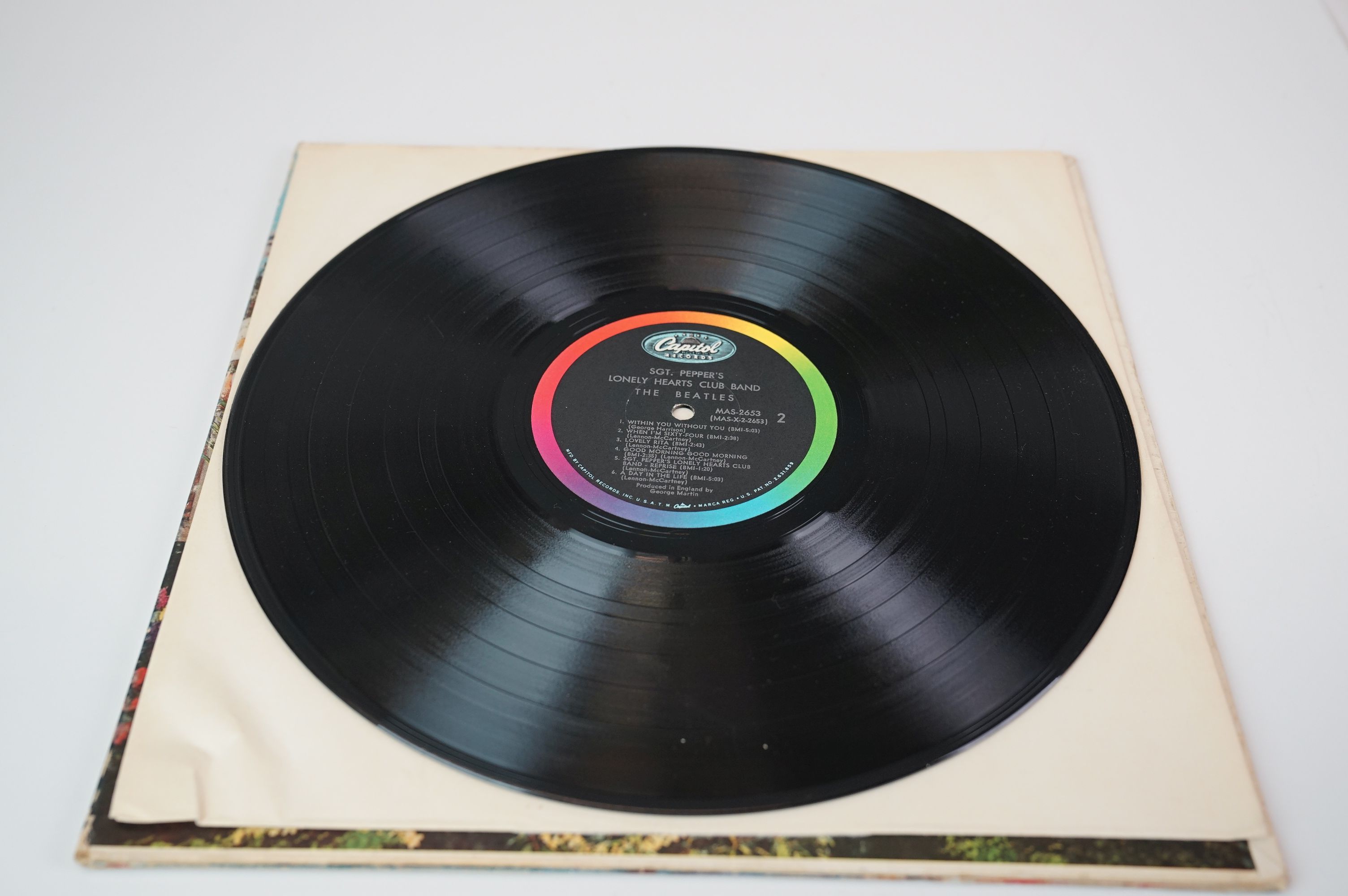 Vinyl - Nine later release The Beatles LPs to include Sgt Peppers on Capitol, Revolver, White - Image 7 of 44