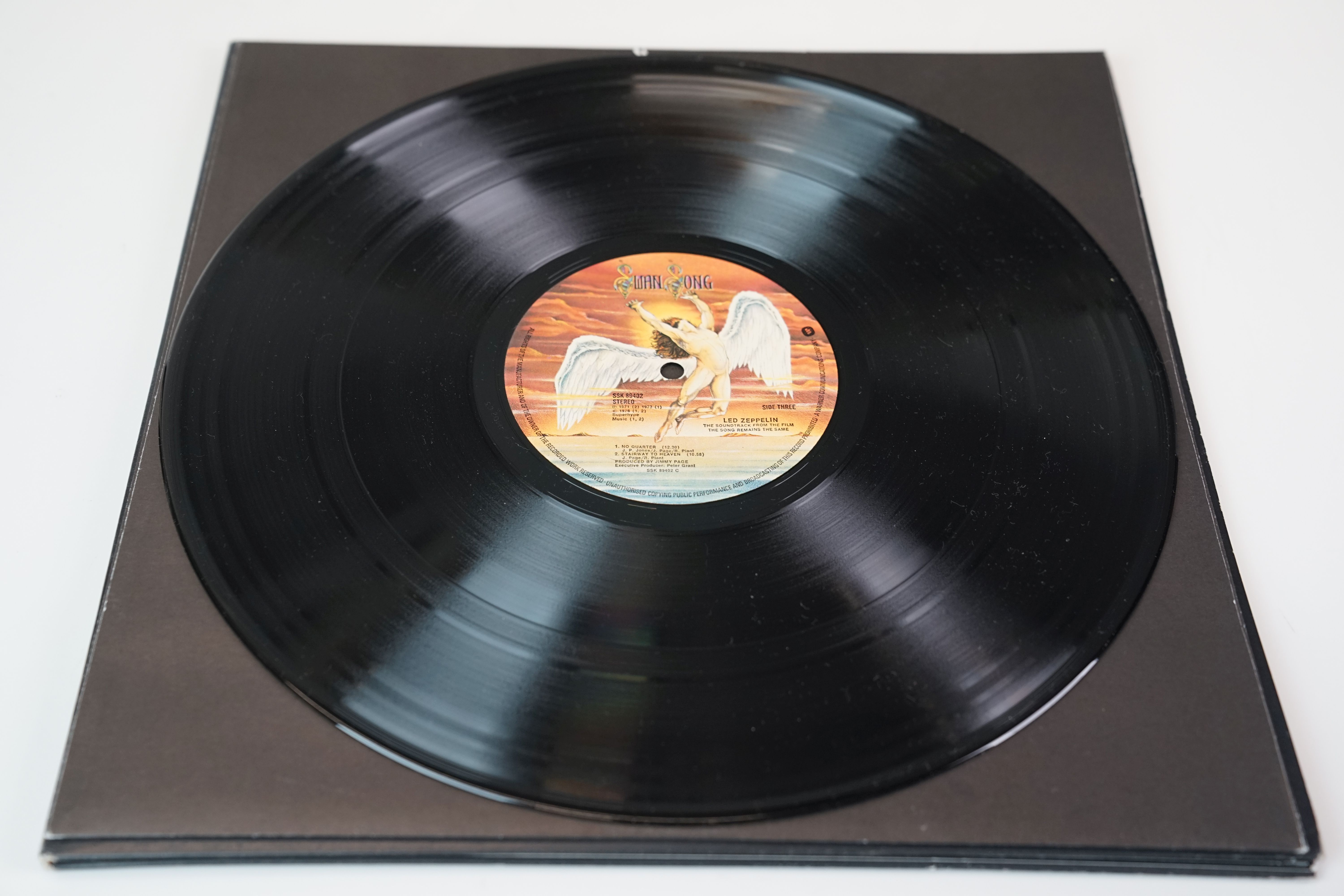 Vinyl - Three Led Zeppelin LPs to include I (K40031 orange green label), II (K40037 orange green - Image 10 of 18