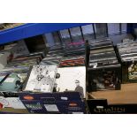 CD's - collection of rock & pop CD's including U2, REM, Guns N Roses, Supergrass, Oasis and many