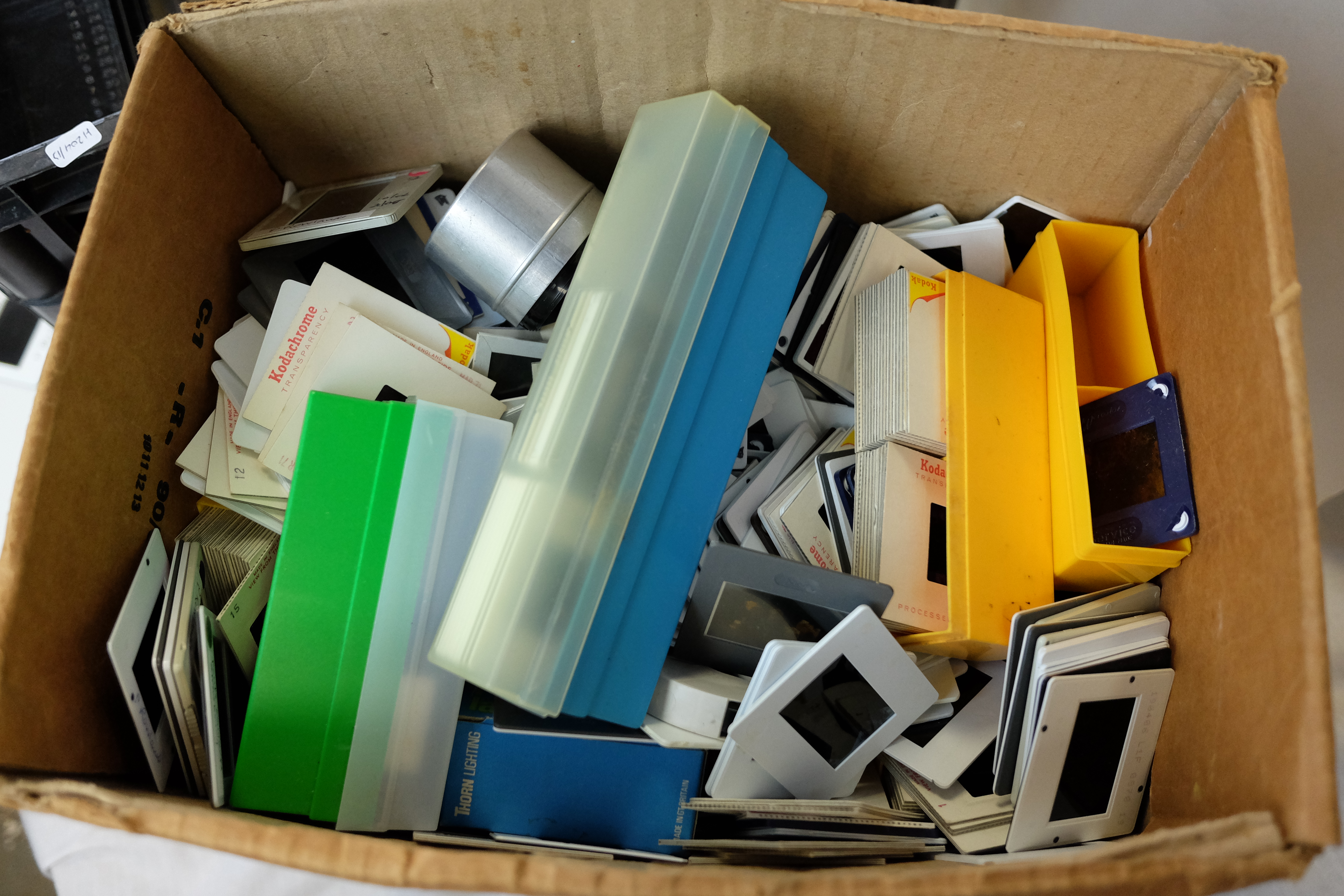 Large Collection of Worldwide Photo Projector Slides from 1960's onwards plus Projector Accessories, - Bild 16 aus 33