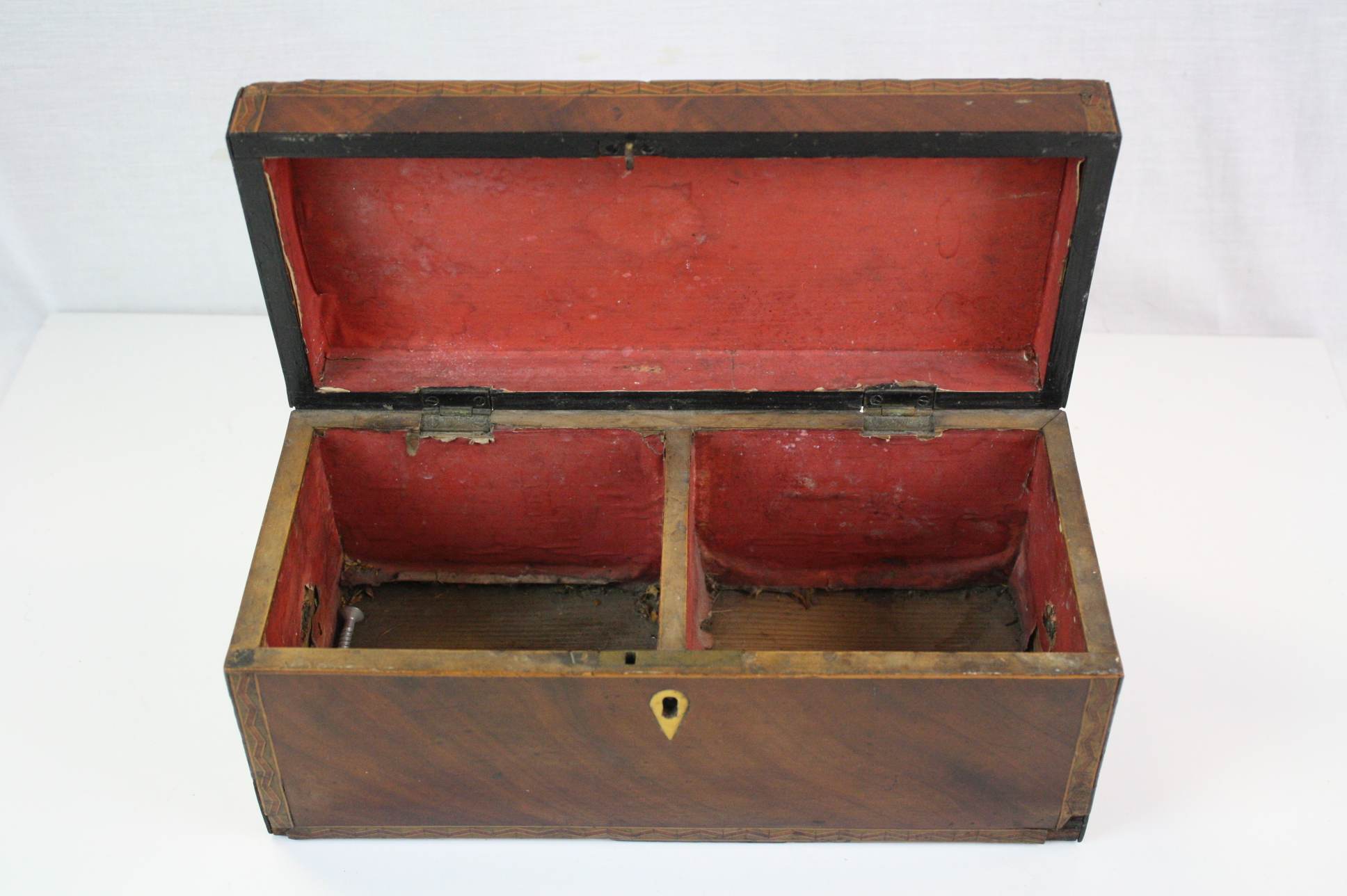 19th century Flamed Mahogany Two Section Box - Image 2 of 4