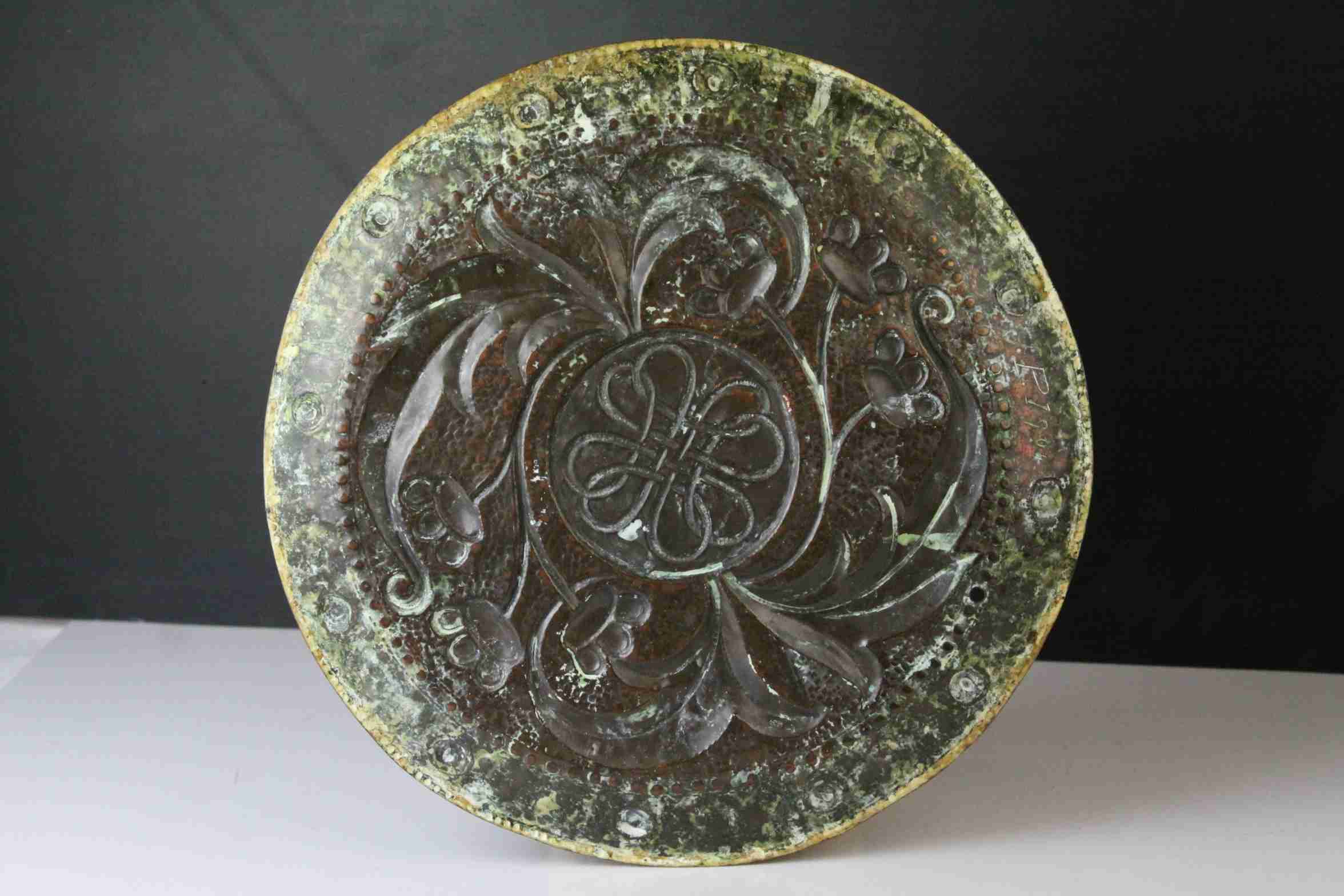 Arts and Crafts John Pearson Copper Circular Tray, flower and foliage repousse decoration , marked - Image 7 of 7