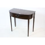 Early 19th century Mahogany Bow Fronted Side Table with single drawer raised on square tapering