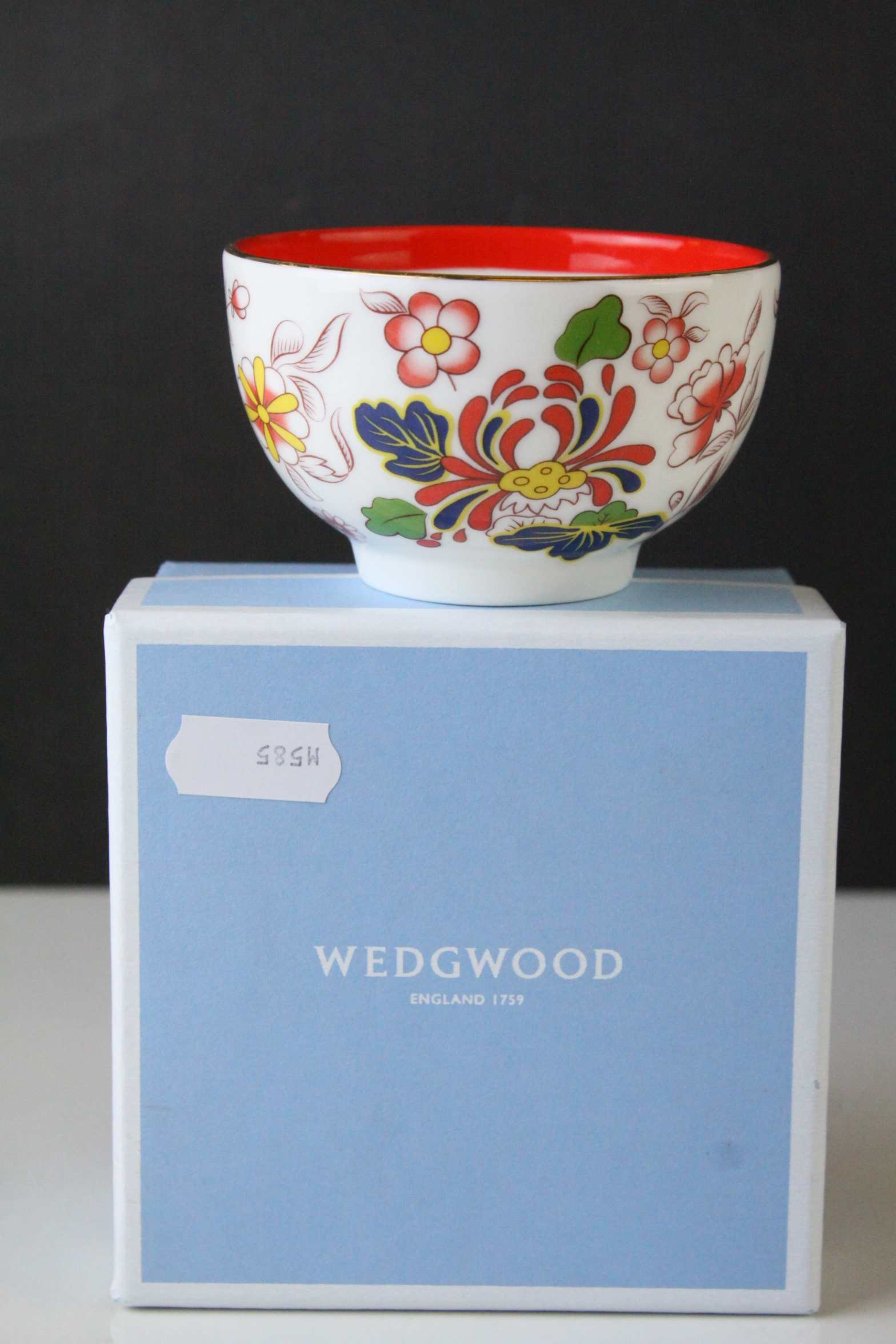Boxed Wedgwood ' Crimson Jewel ' Tea Bowl