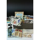 A quantity of mainly coloured postcard of various subjects together with Postcard books.