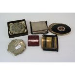 A collection of vintage powder compacts to include a fully hallmarked sterling silver example.