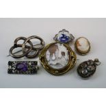 Collection of antique costume jewellery to include two Cameo brooches and a victorian white metal