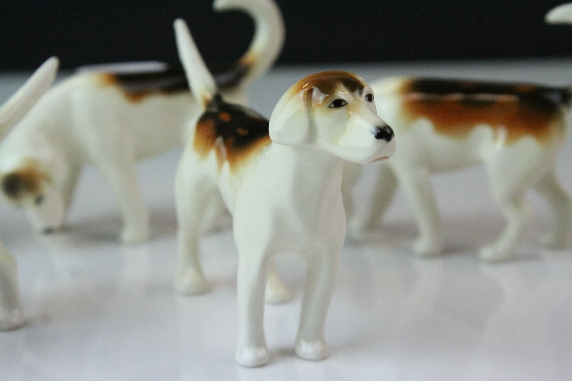 Beswick Fox model 1440 and Seven Beswick Fox Hounds including one model 941, two model 942, two - Image 8 of 12