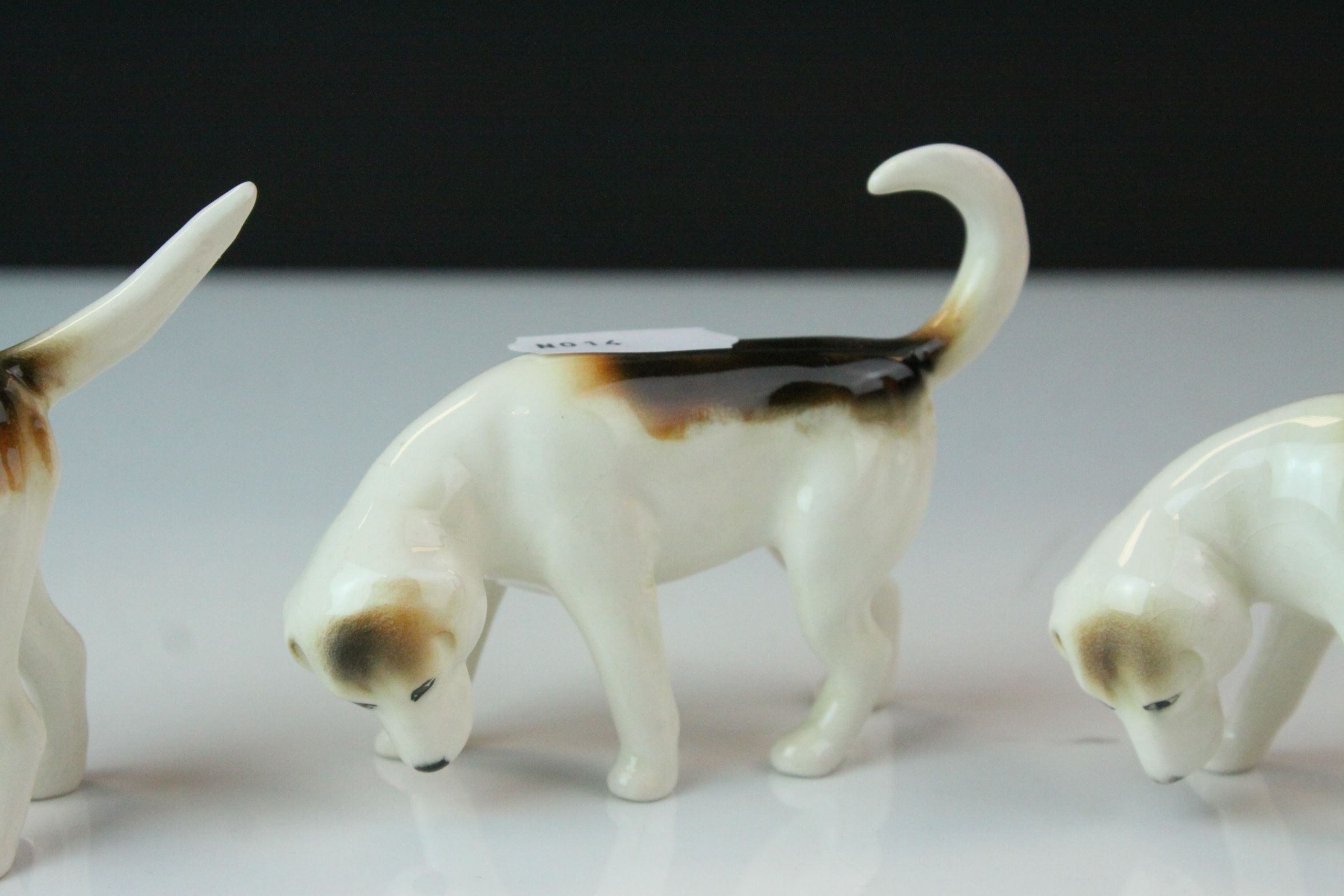 Beswick Fox model 1440 and Seven Beswick Fox Hounds including one model 941, two model 942, two - Image 11 of 12