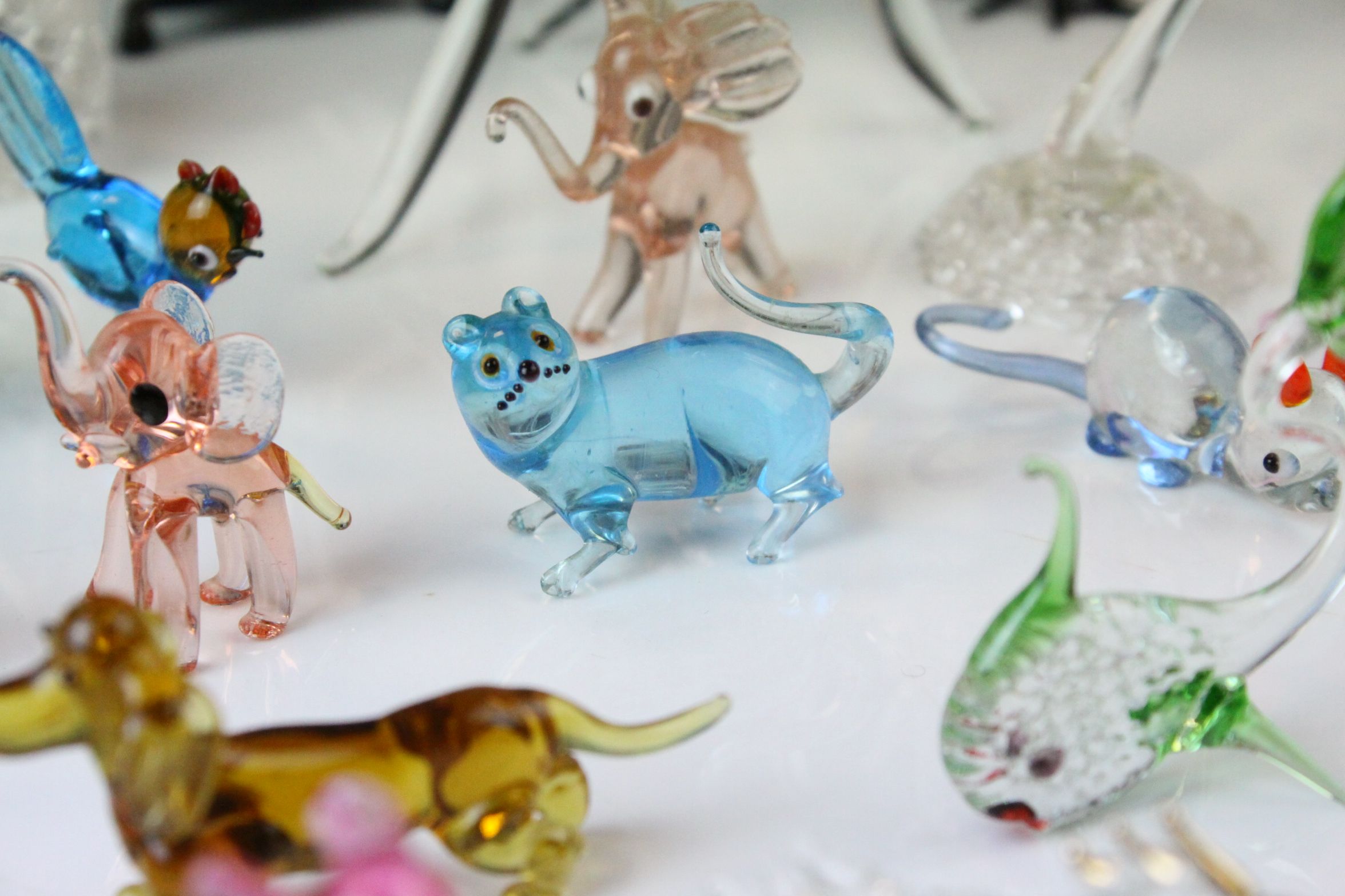 Collection of Miniature Glass Animals, approximately 30 - Image 5 of 17