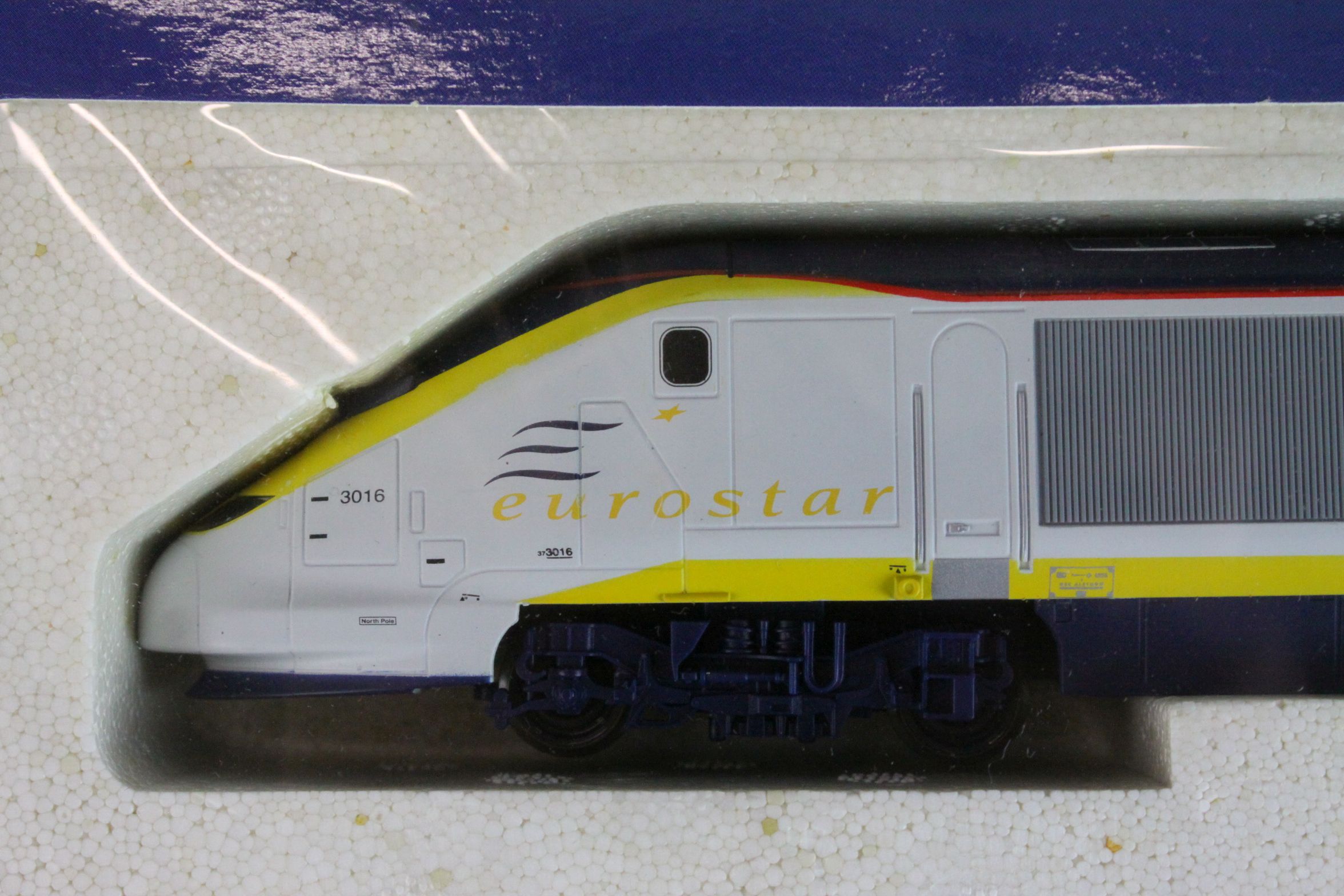 Boxed Hornby OO gauge R665 Eurostar Train Pack, complete with Class 373 Powered Locomotive, Class - Image 5 of 9