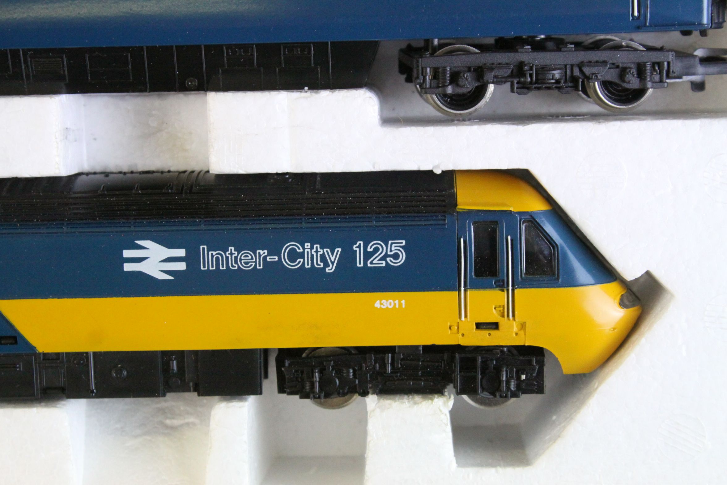 Boxed Hornby OO gauge R332 High Speed Train Pack, complete - Image 6 of 7