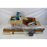 Quantity of OO / HO gauge model railway to include various boxed Peco track, bagged/carded plastic