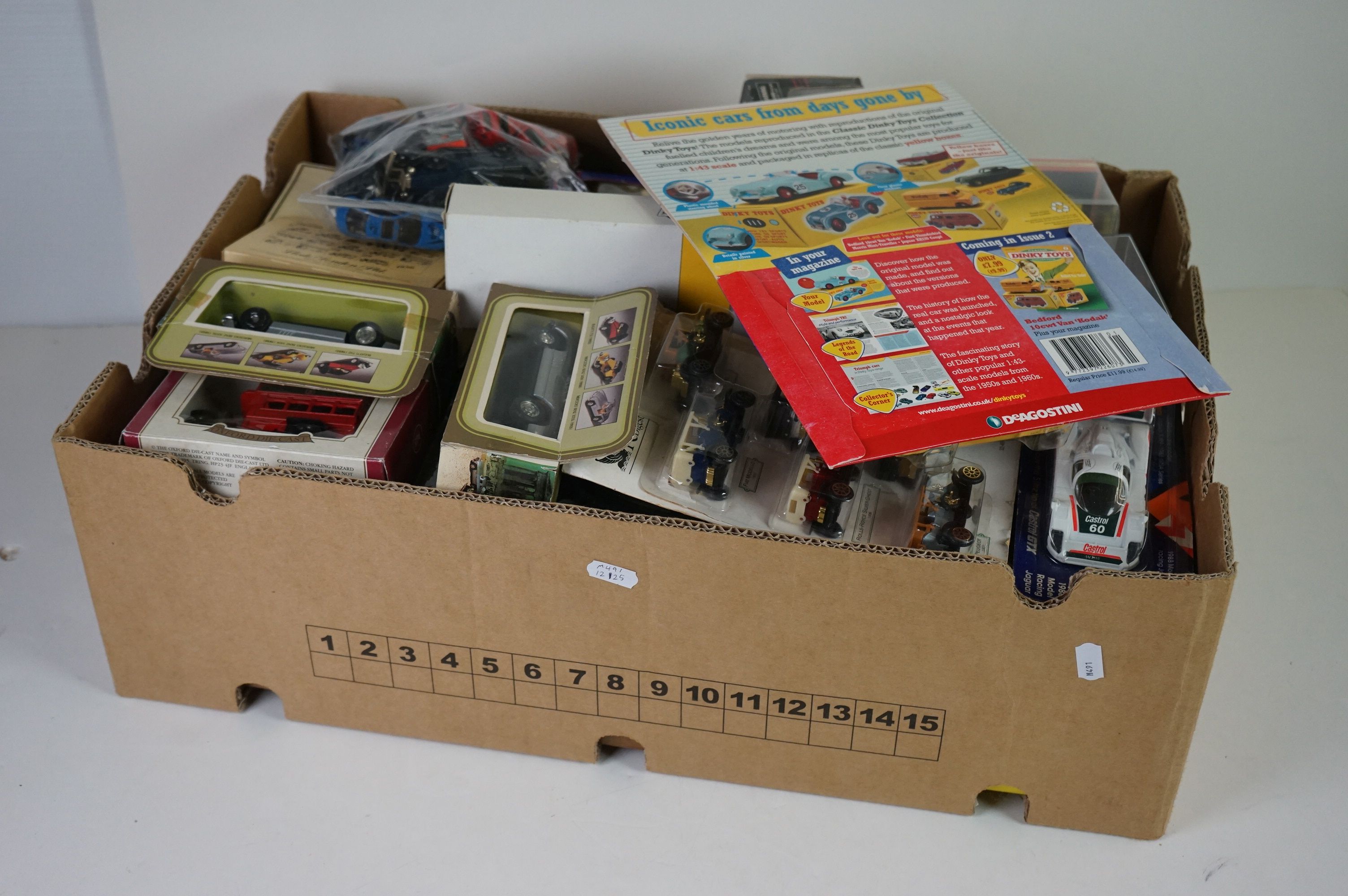 50 x Boxed diecast models to include Matchbox, Lledo, Oxford Diecast, Maisto, etc. Plus 30 x