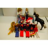 Palitoy Pippa - Eight original dolls to include Pippa, Brit, 2 x Pete etc, plus carry case, pony,