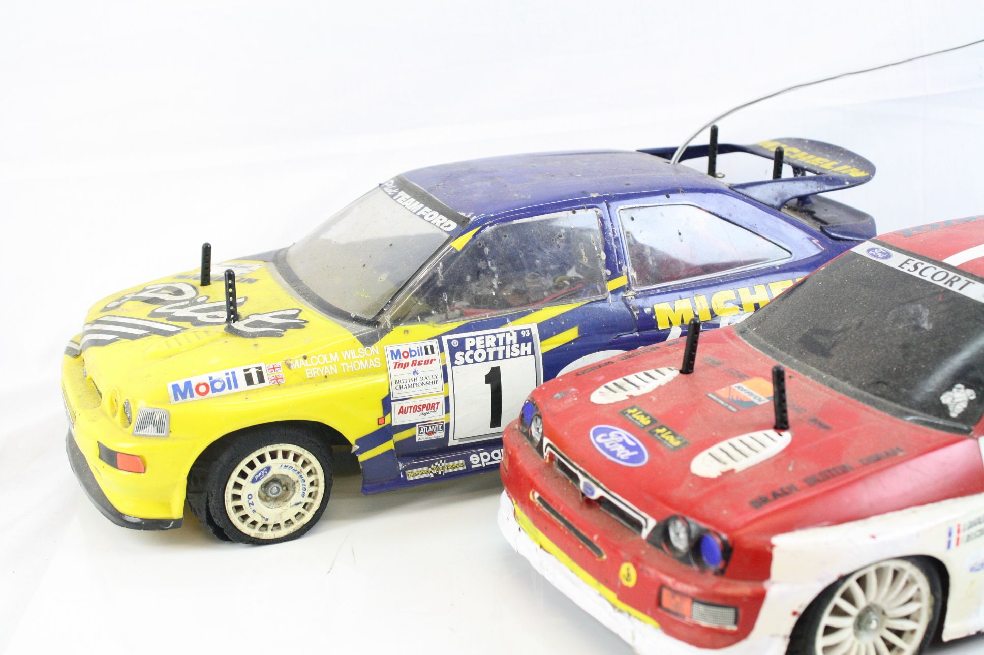 A Tamiya 58125 Ford Escort RS Michelin Pilot with TA01 chassis together with a Tamiya Ford Escort RS - Image 3 of 5