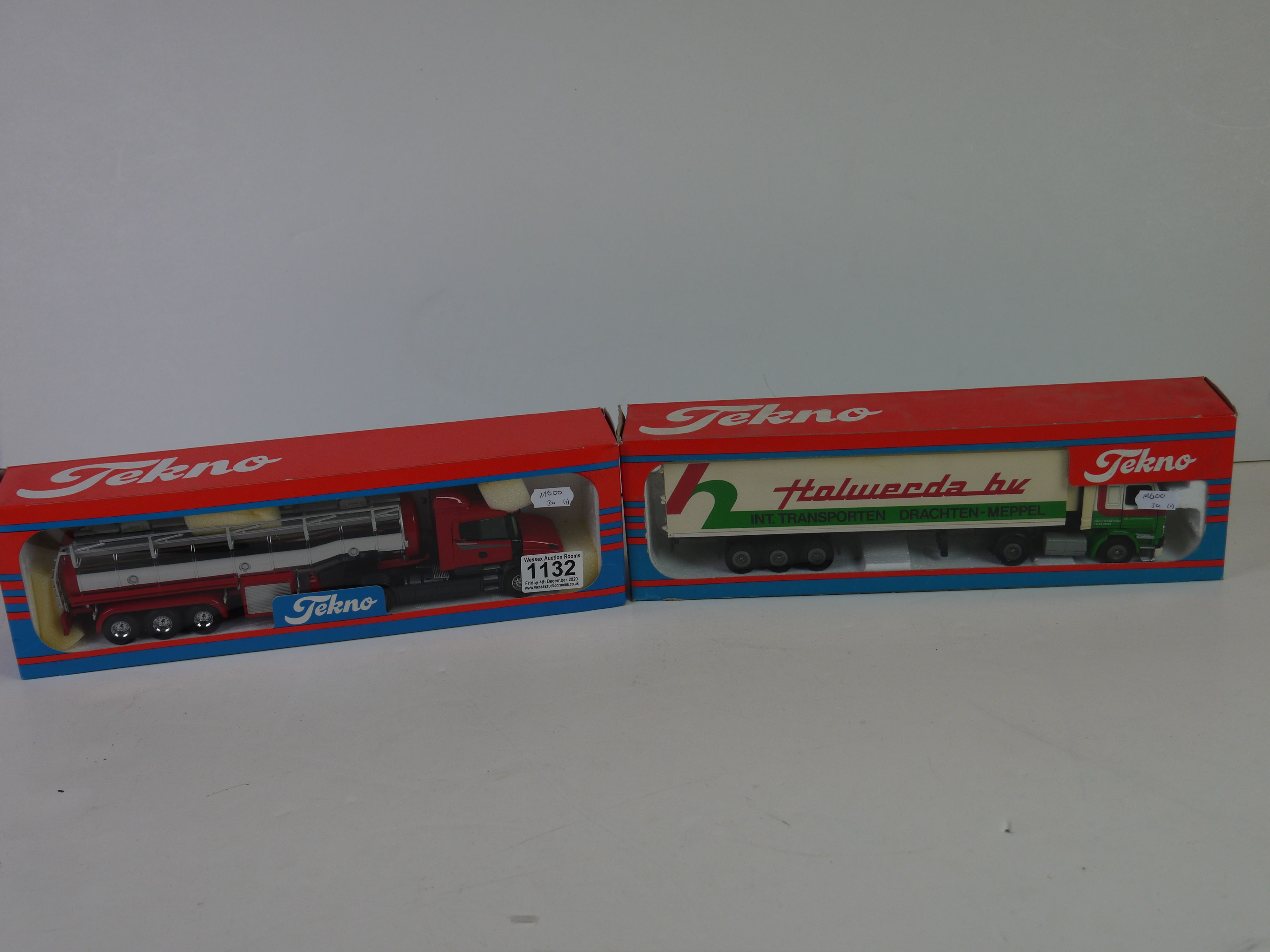 Two boxed 1/50 Tekno diecast haulage models featuring 1593152 Scania (excellent box) and Scania