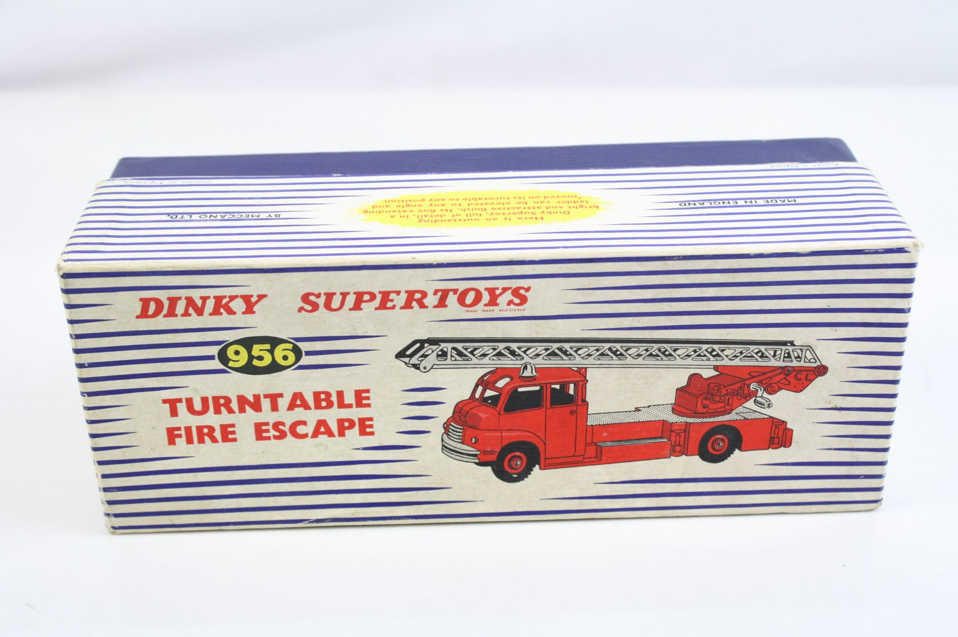 Boxed Dinky 956 Turntable Fire Escape diecast model with instructions, diecast vg with a few paint - Image 5 of 5