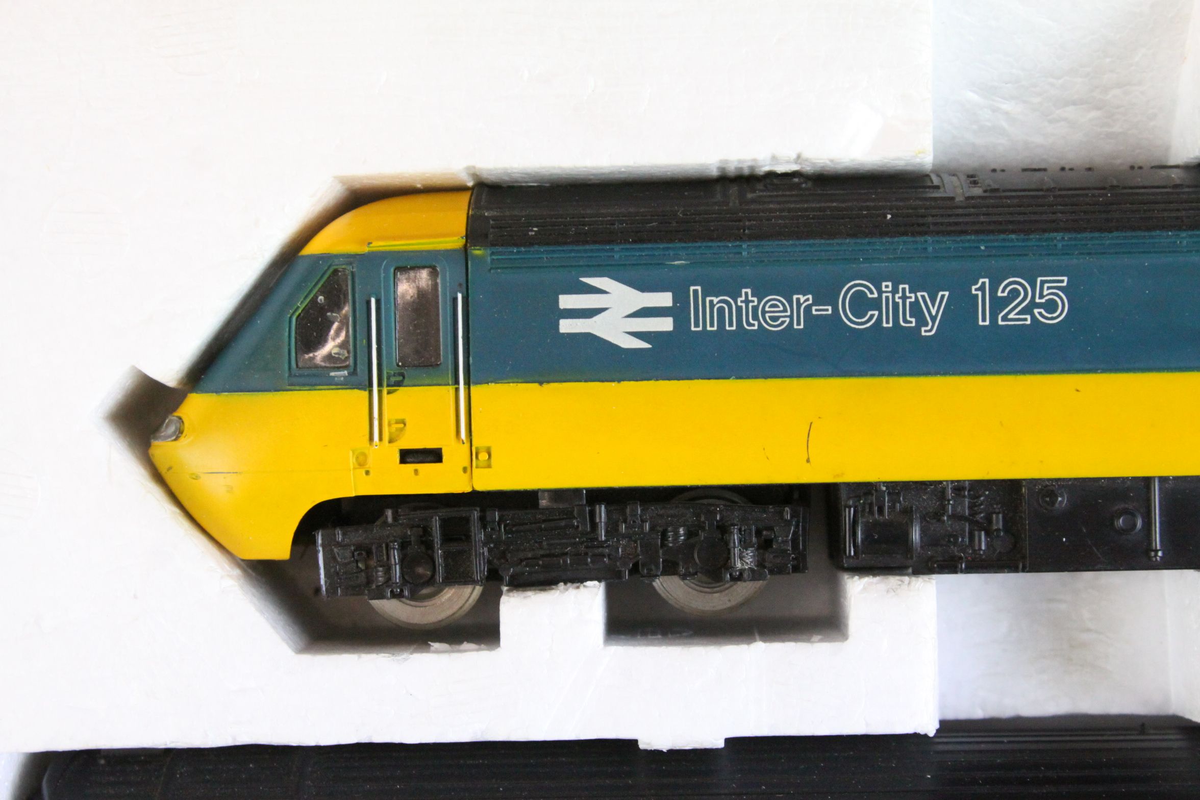 Boxed Hornby OO gauge R332 High Speed Train Pack, complete - Image 4 of 7