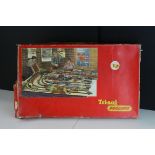 Boxed Triang OO gauge RS37 train set with Davy Crockett Locomotive and tender, two coaches and track