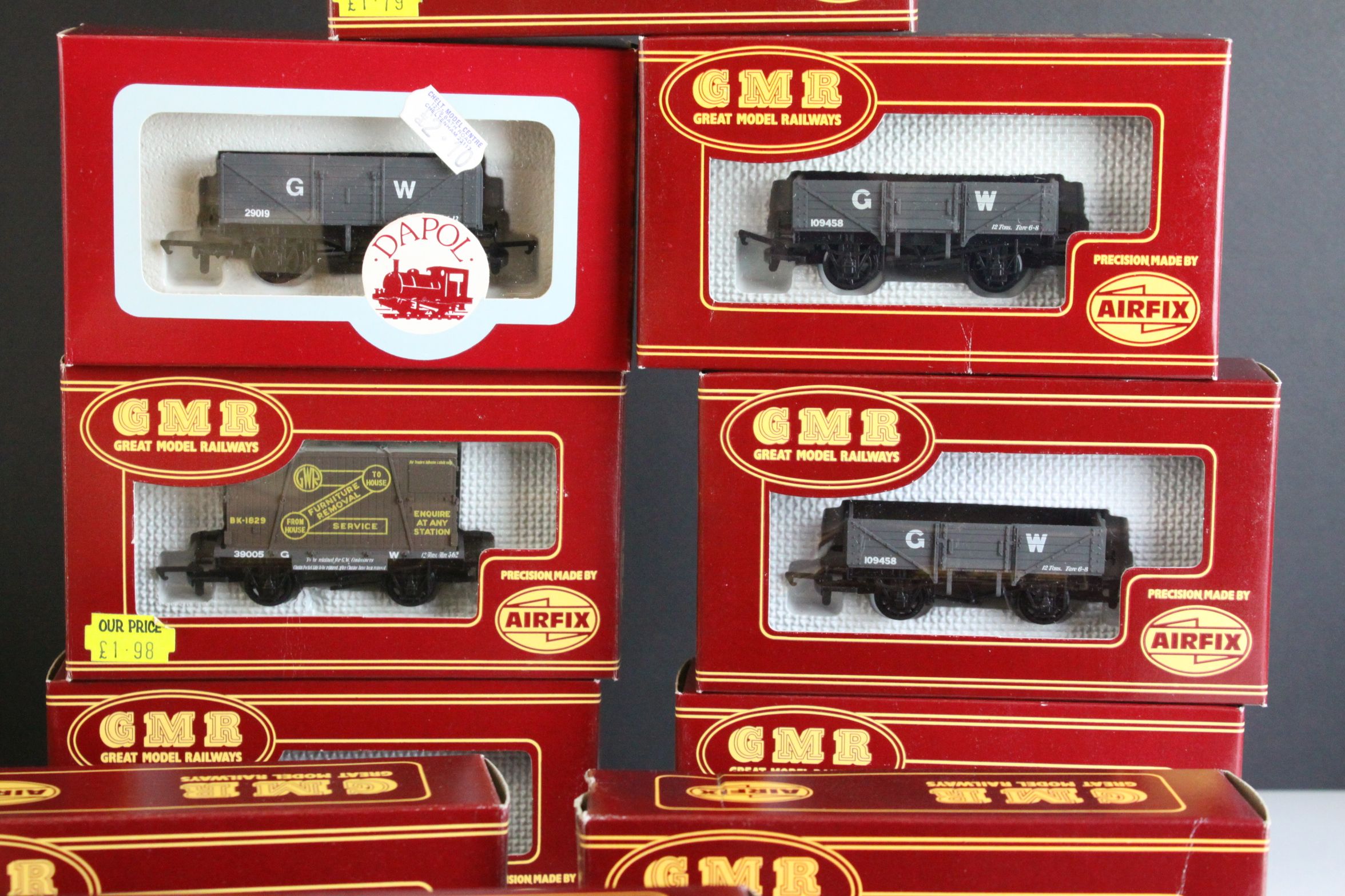 30 Boxed Airfix GMR OO gauge items of rolling stock featuring wagons and trucks - Image 3 of 6