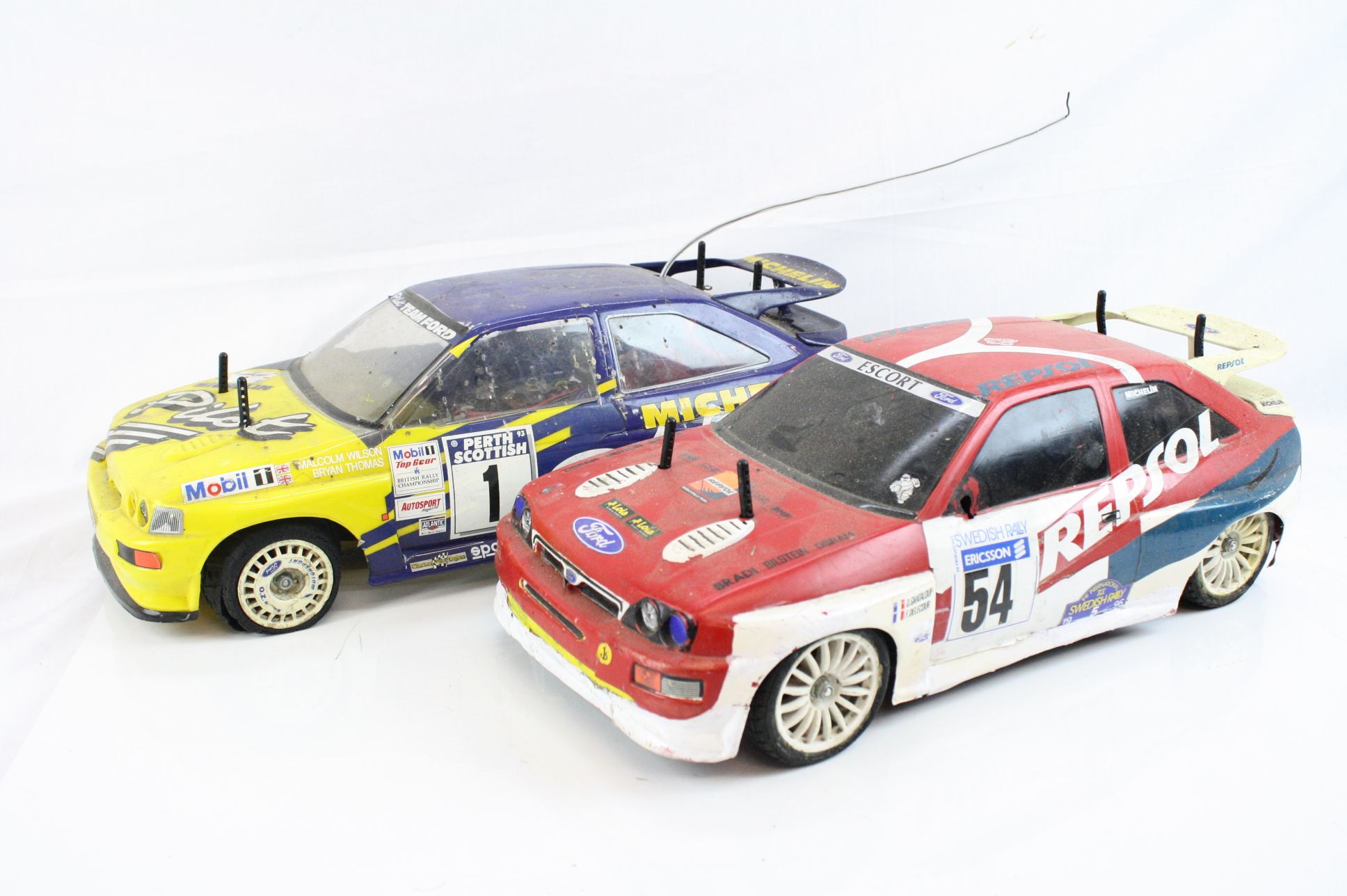 A Tamiya 58125 Ford Escort RS Michelin Pilot with TA01 chassis together with a Tamiya Ford Escort RS - Image 4 of 5