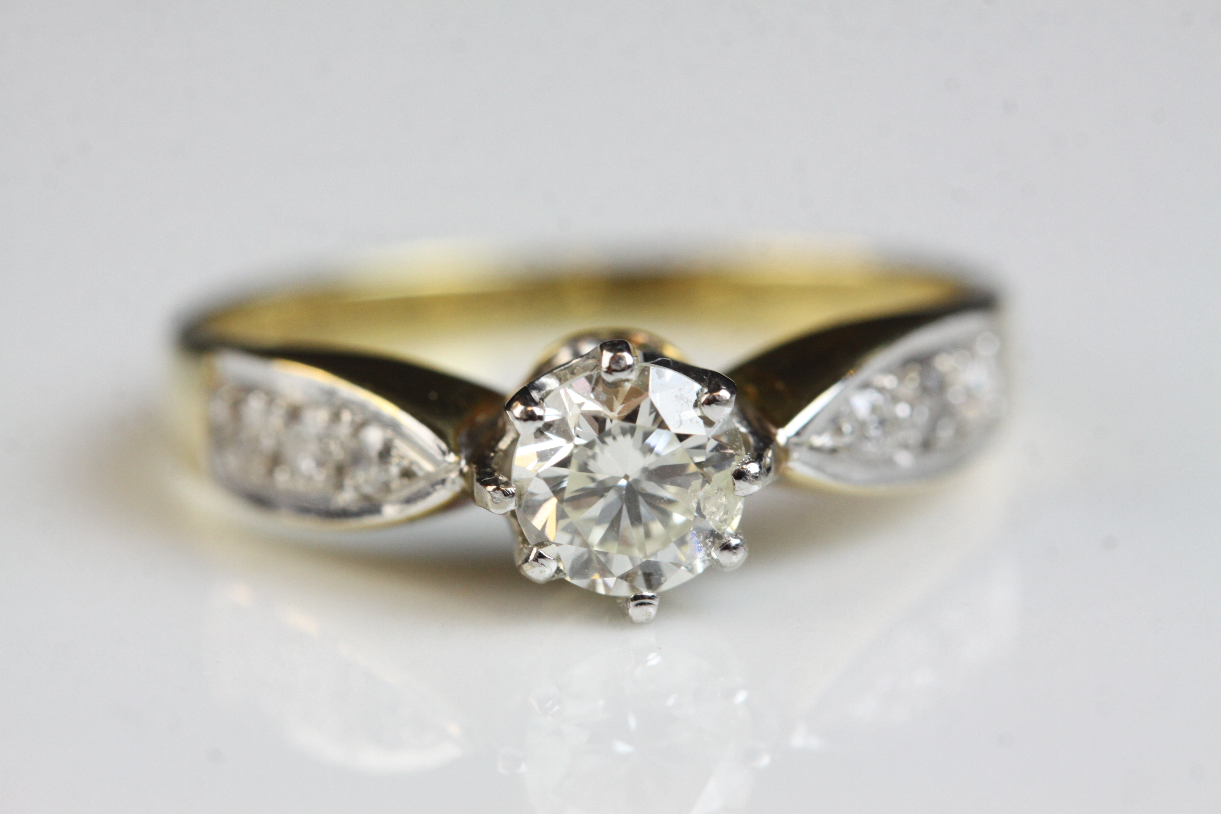 Diamond 18ct yellow gold and white gold set solitaire ring, the principle round brilliant cut - Image 2 of 3