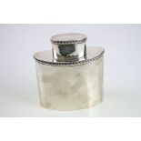 Silver hip flask, gadrooned border to the lid and body, makers Elkington & Co Ltd, Birmingham