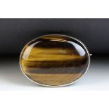 Scottish tigers eye silver oval brooch, makers Malcolm Gray for Ortak Silvercraft, Edinburgh 1987,