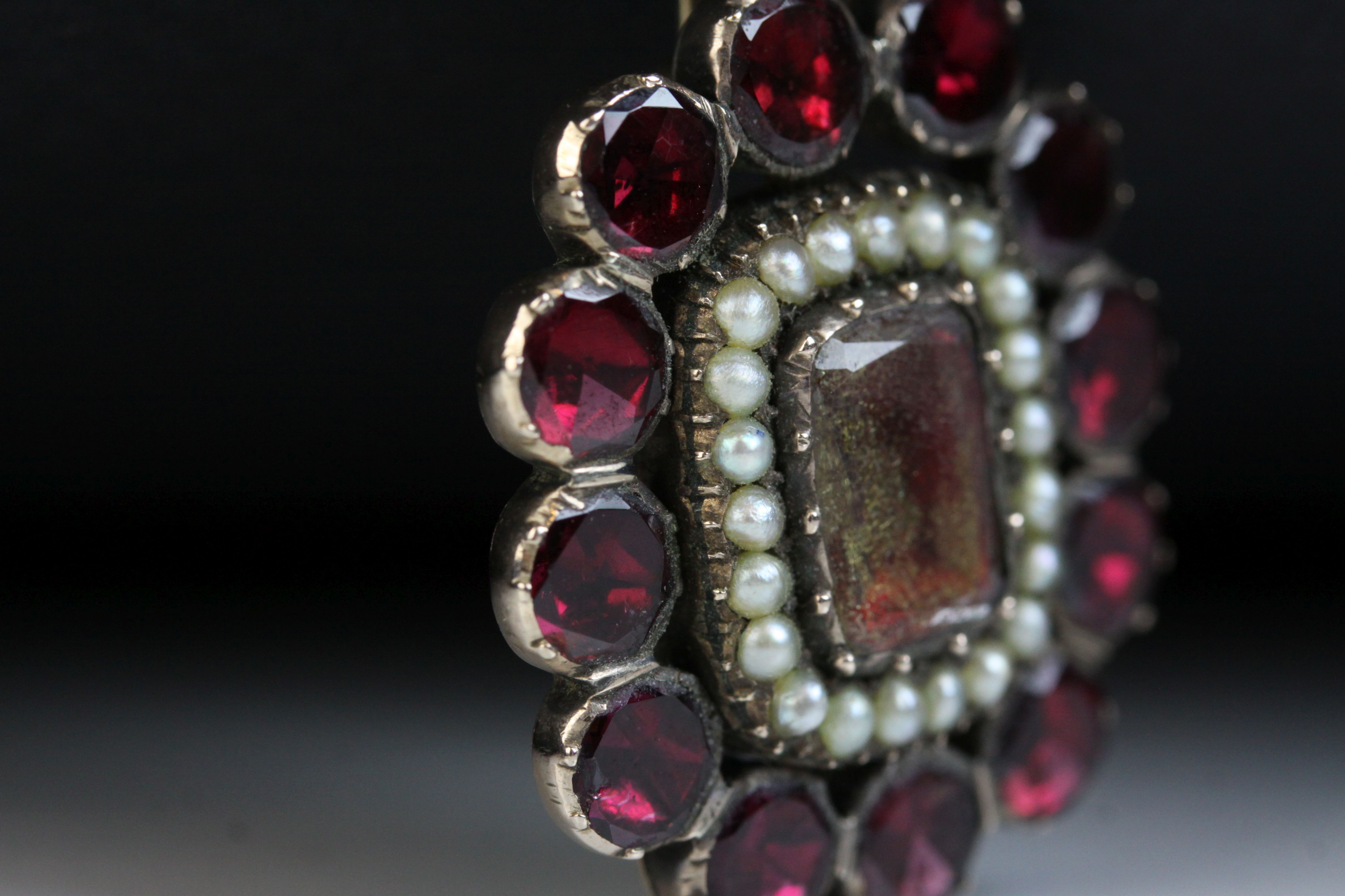 Georgian flat cut garnet and seed pearl brooch, unmarked rose gold, the central flat cut rectangular - Image 5 of 7