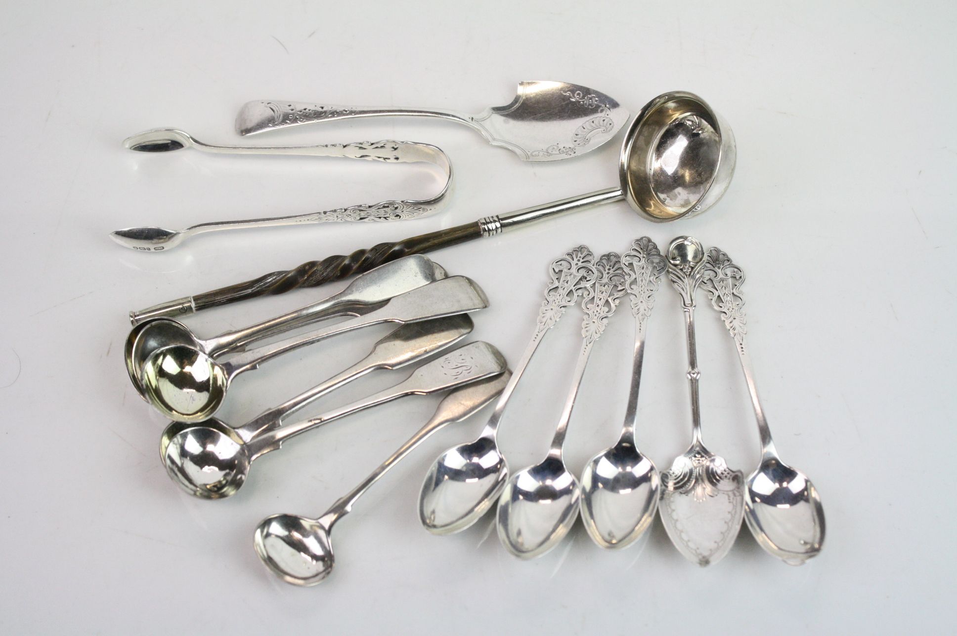 Three early Victorian silver gilt salt spoons, fiddle pattern, makers Thomas Byrne, Exeter 1844;