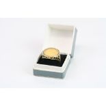 Isle of Man 1/10 Angel coin ring, dated 1989, 9ct coin mount (band has split)