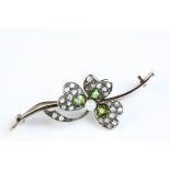 Victorian peridot, pearl and diamond clover leaf bar brooch, unmarked rose gold and silver settings,