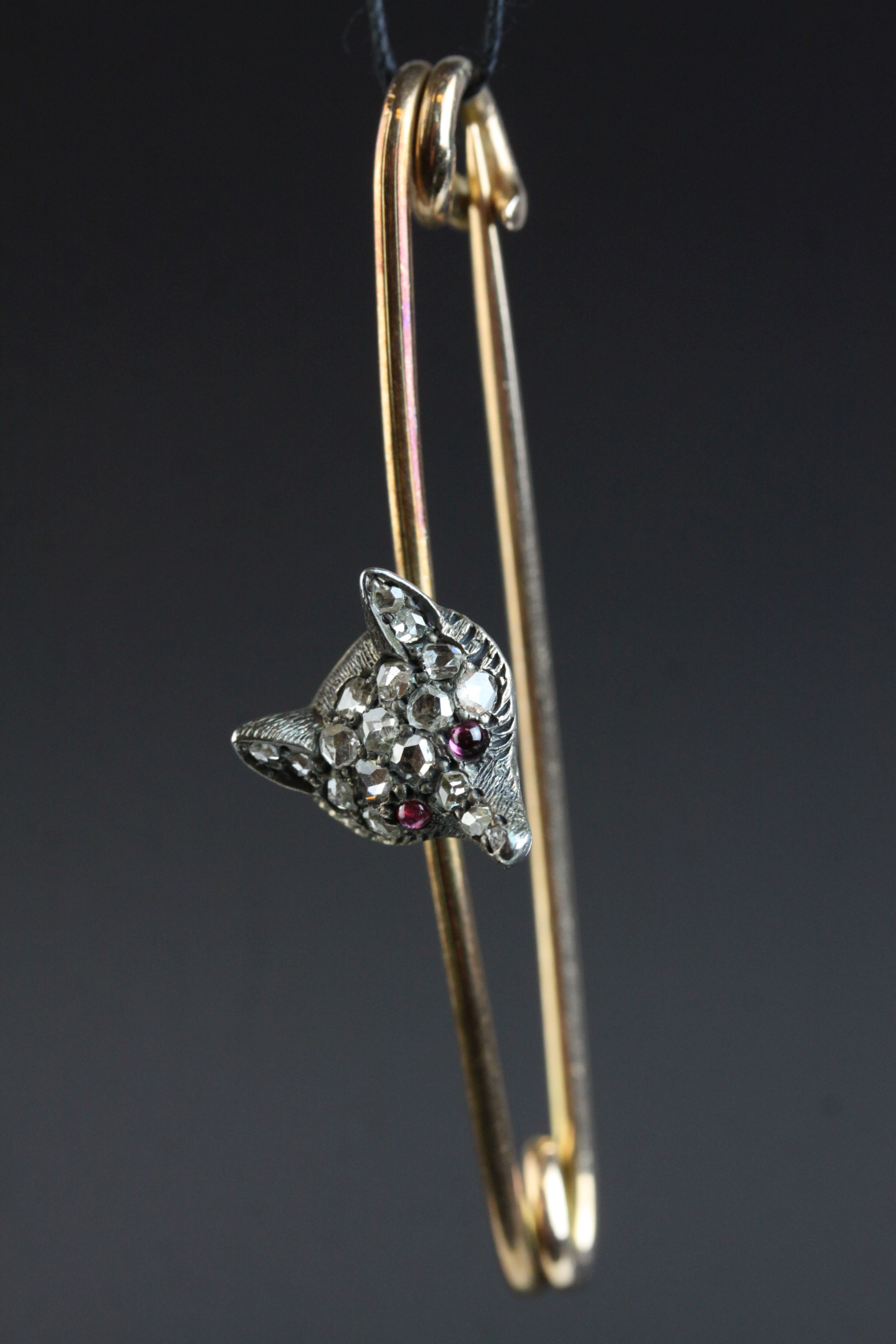 Victorian diamond and ruby fox head bar brooch, ruby cabochon eyes, full set rose cut diamonds to