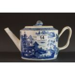 18th century Chinese Export Willow pattern Teapot, with strapwork handle and a knop in the form of a