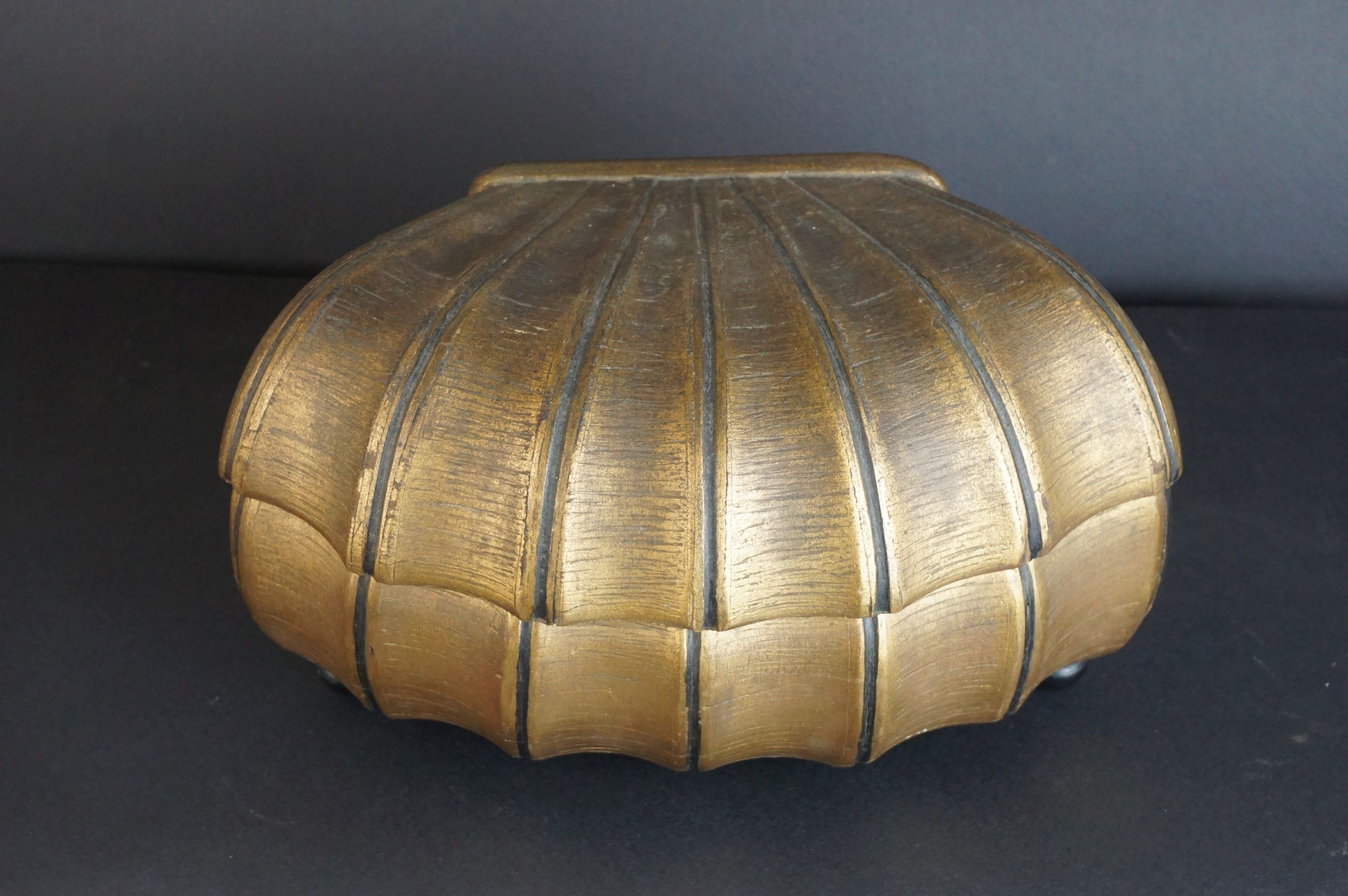 Mid 20th century Clam Shaped Jewellery Box with a Gold Painted Finish, label to inside dated 1948, - Image 2 of 3