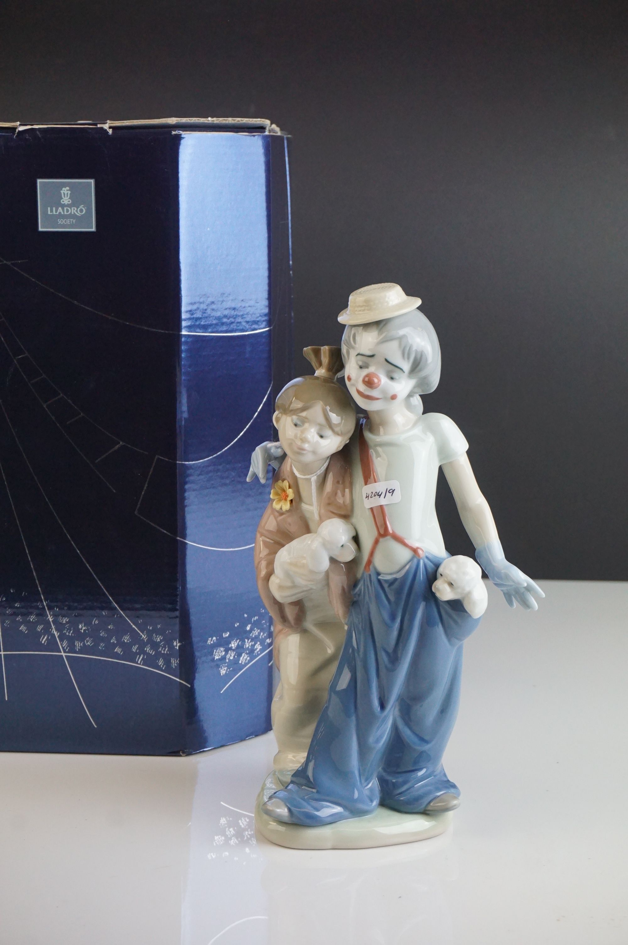 Boxed Lladro Figure ' Forever Pals ' no. 7686, Lladro Society 2000