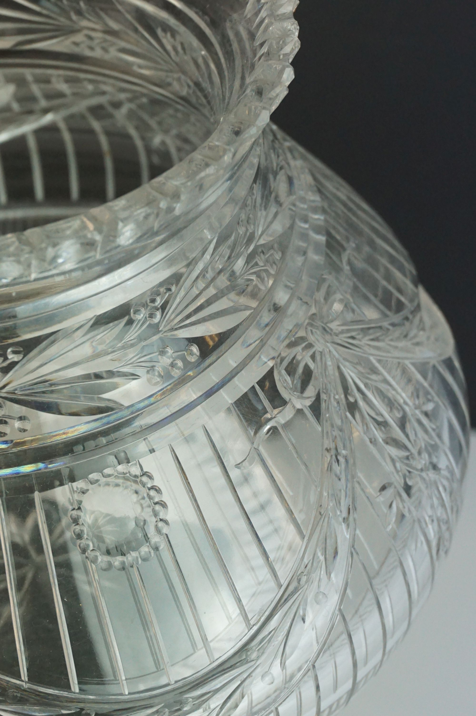 Webb glass vase, the squat ovoid body engraved with ribbons - Image 4 of 5