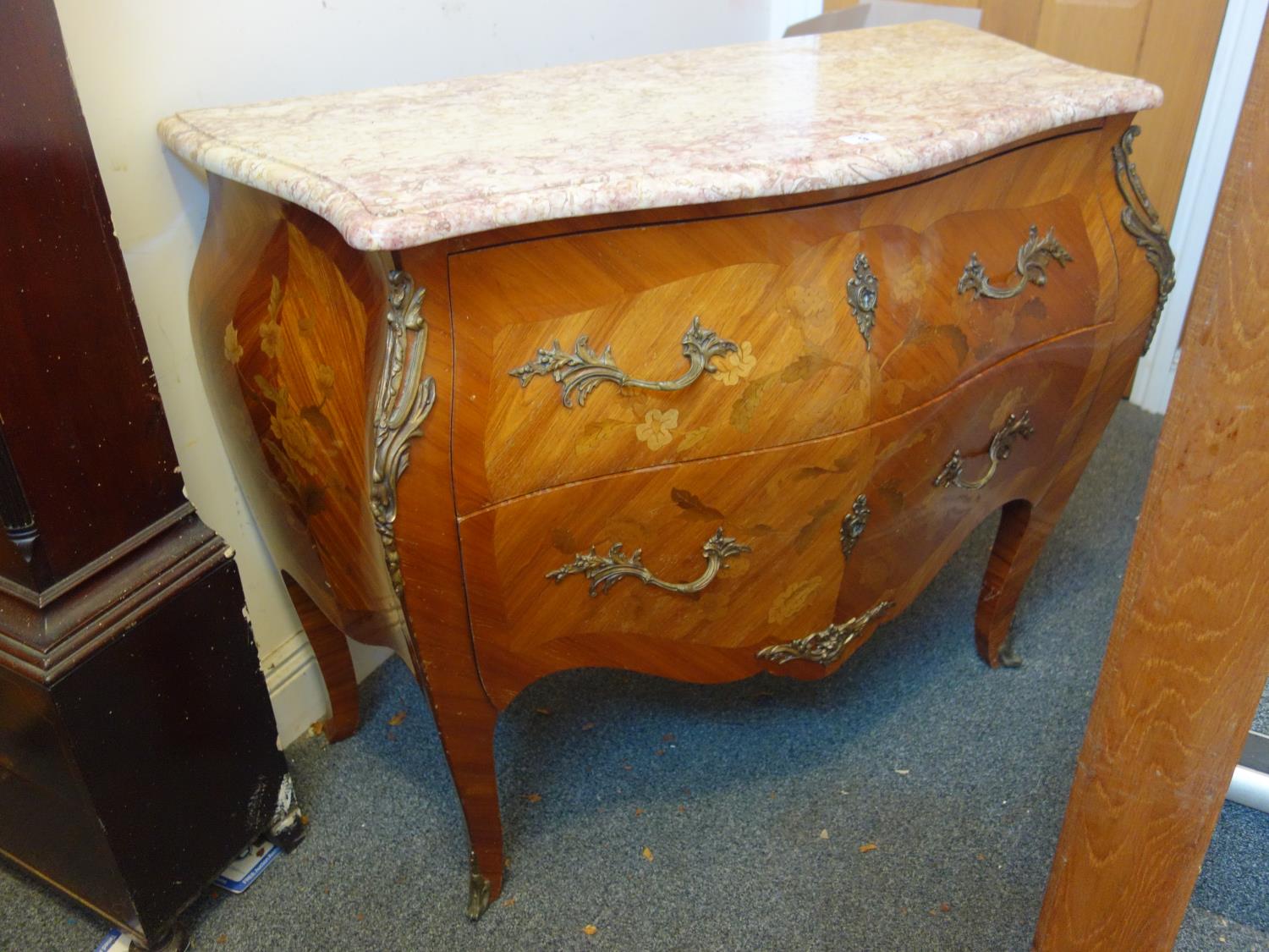 Louis IV th style 19 th century French antique marquetry inlaid Kingwood chest, serpentine front,